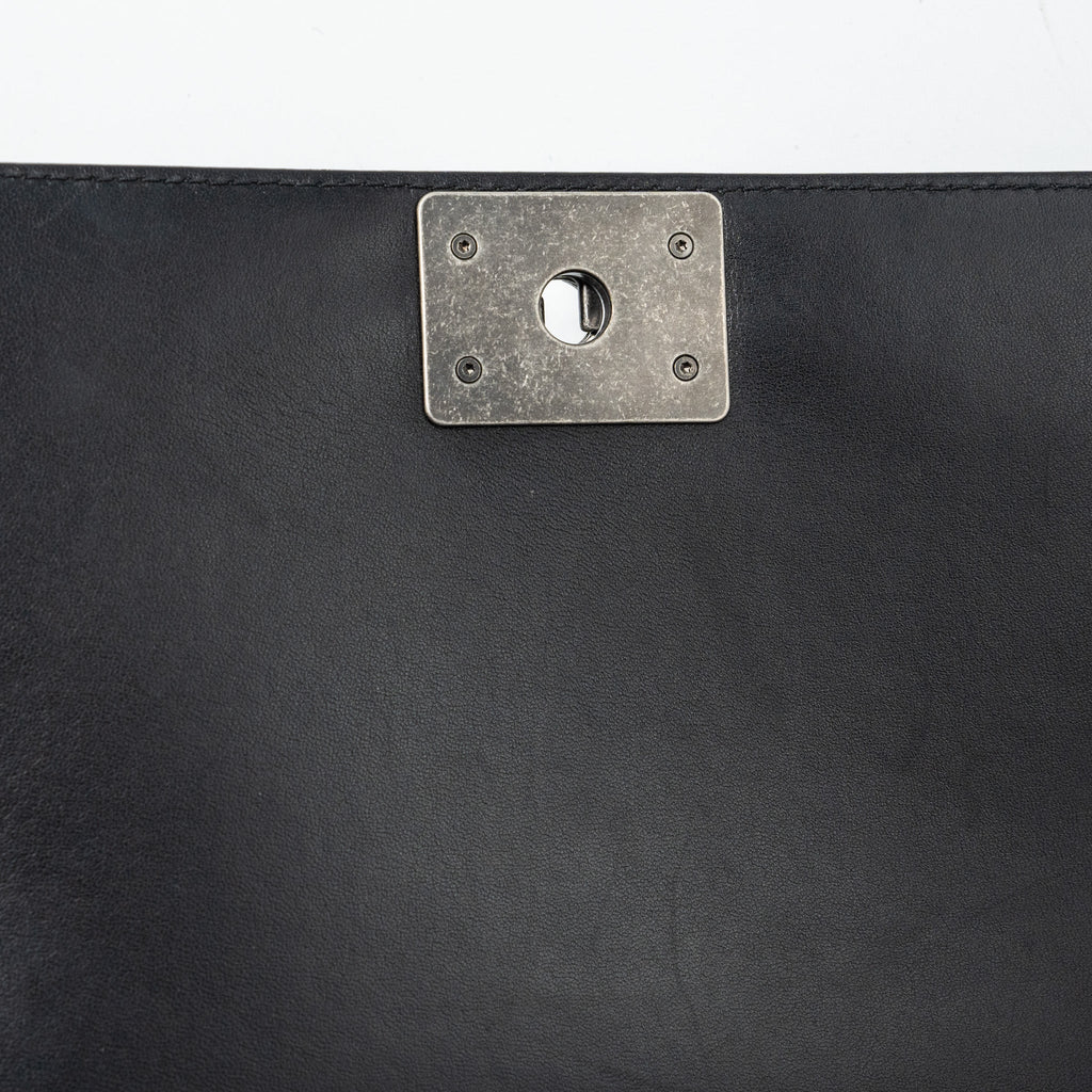 chanel-new-medium-boy-bag-lambskin-black-ruthenium-hardware