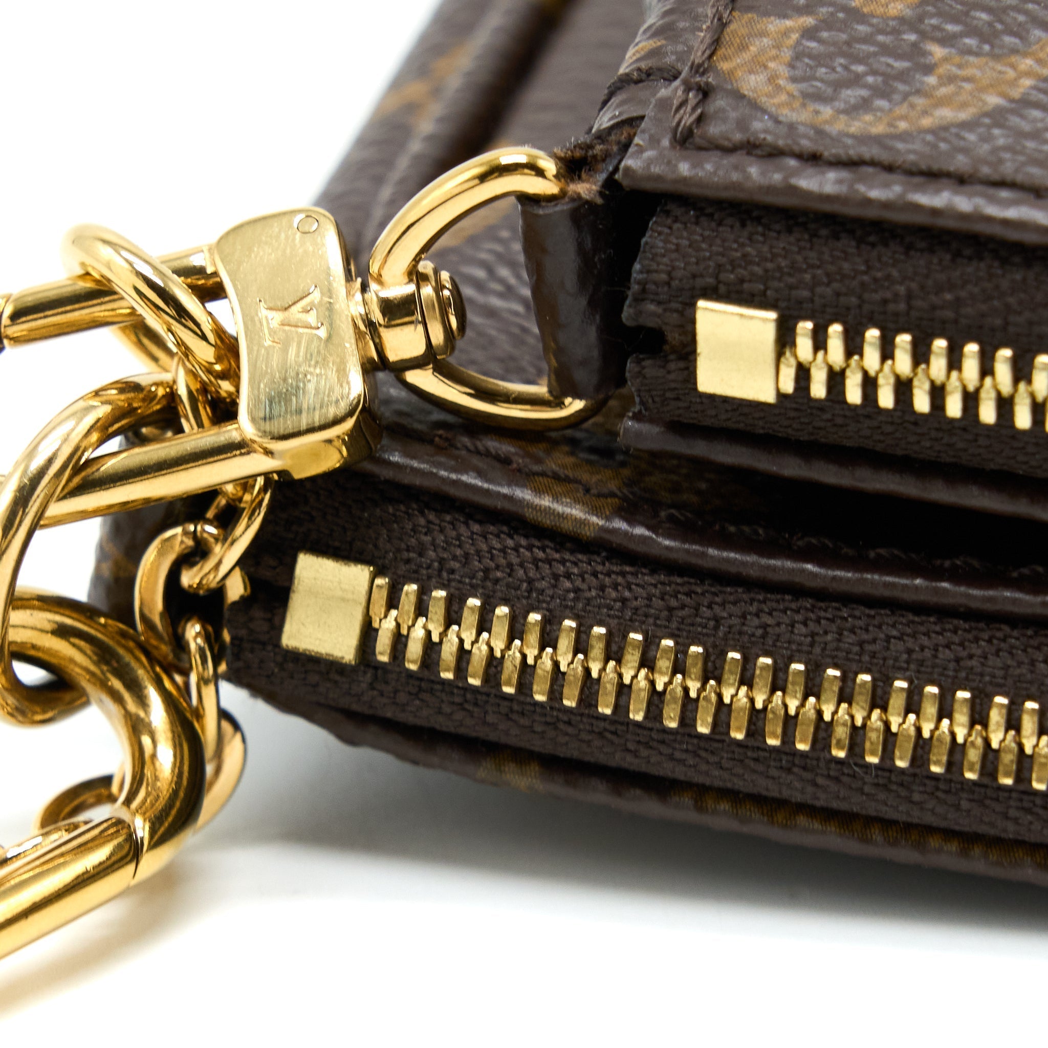louis-vuitton-multi-pochette-accessories-monogram-canvas-with-khaki-strap-ghw