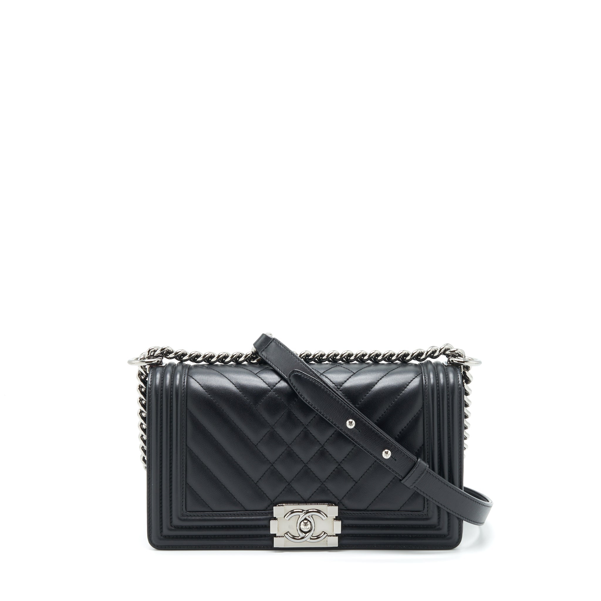 chanel-medium-boy-bag-quilted-and-chevron-calfskin-black-shw