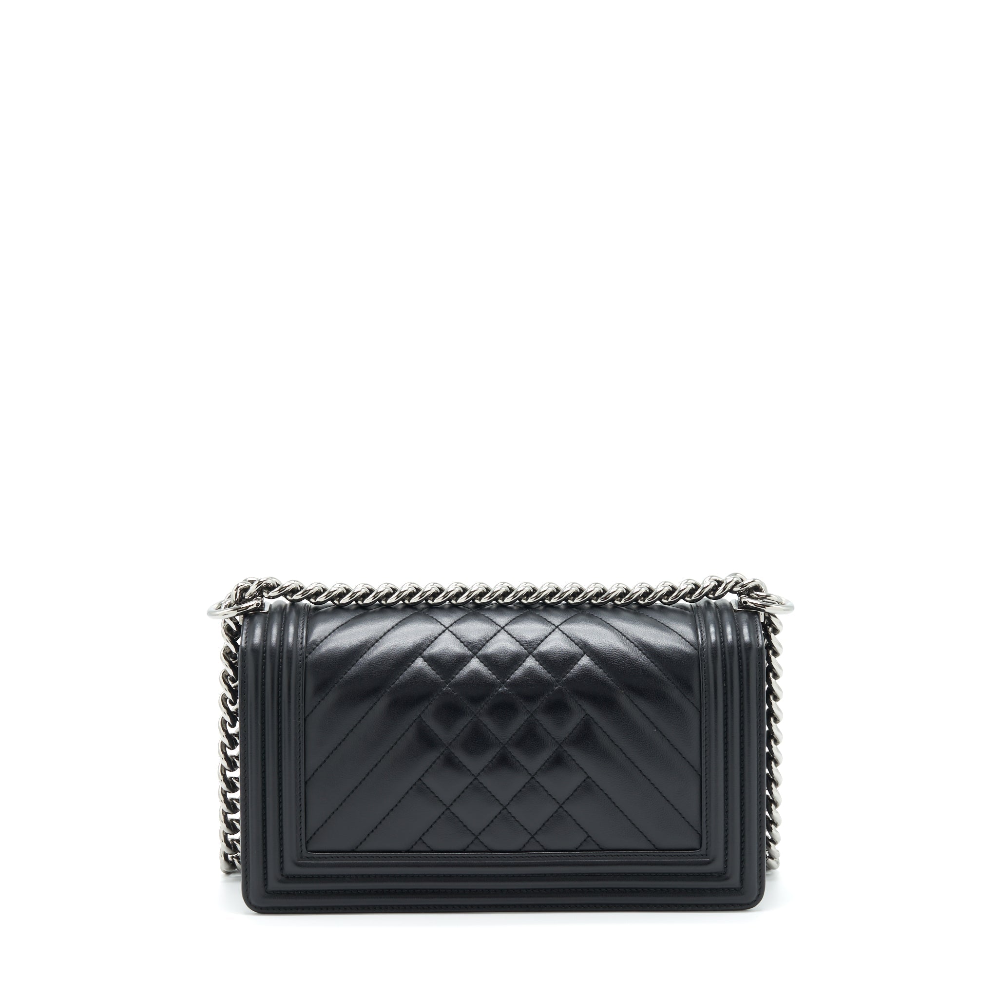 chanel-medium-boy-bag-quilted-and-chevron-calfskin-black-shw