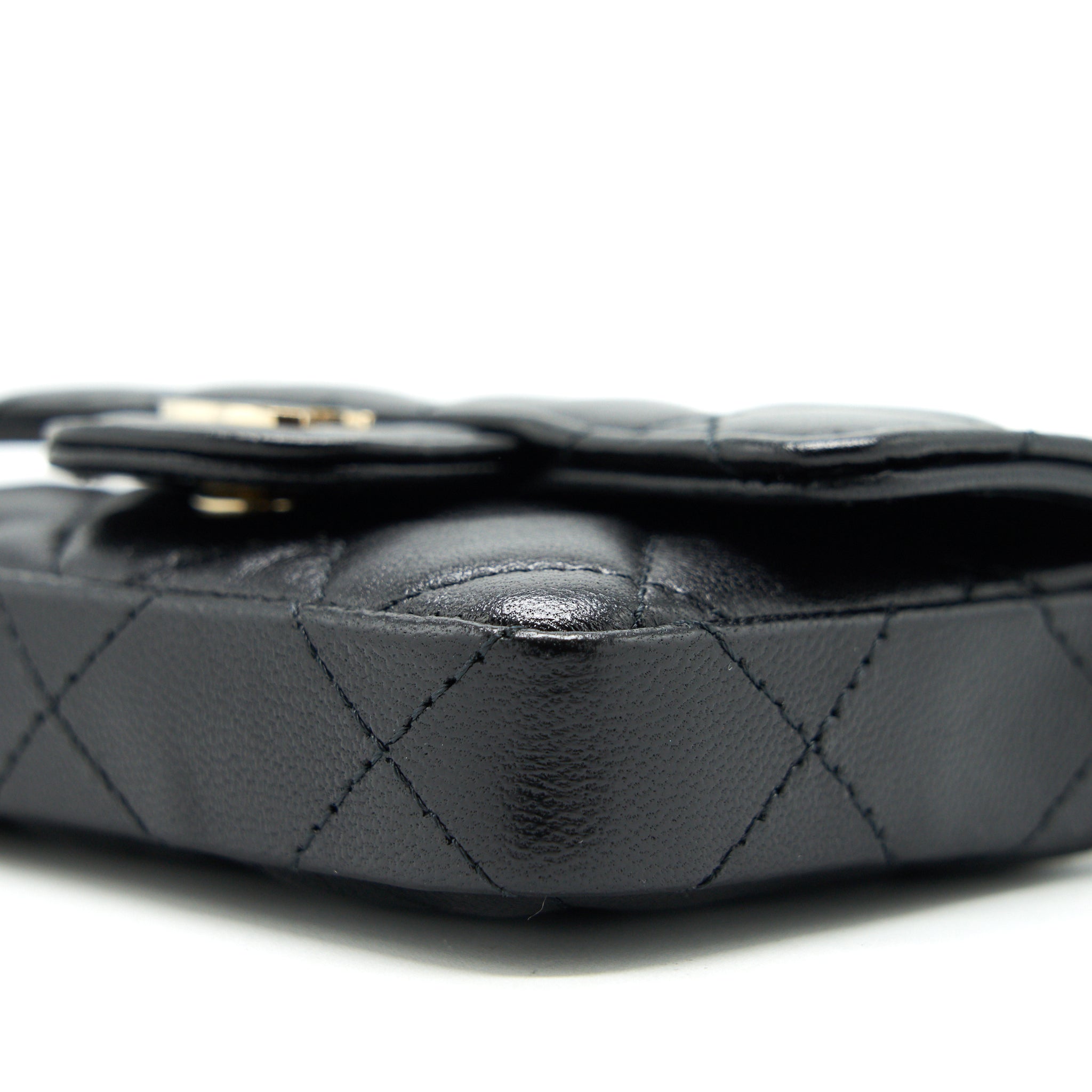chanel-flap-card-holder-belt-bag-lambskin-chain-black-lghw