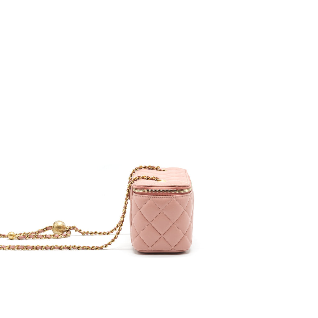 chanel-21b-dark-pink-pearl-crush-rectangular-vanity