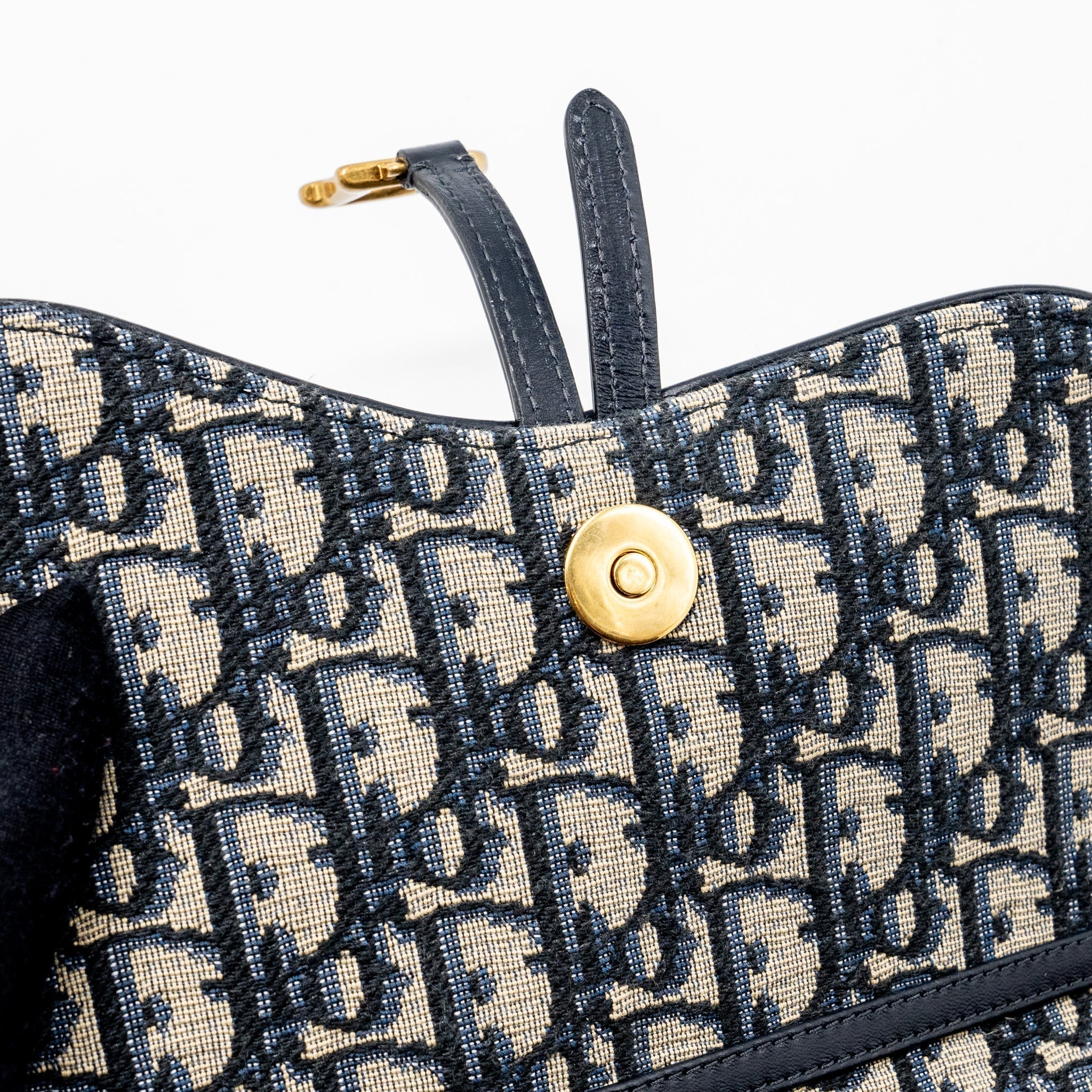 dior-saddle-flap-bag-blue-dior-oblique-embroidery-ghw