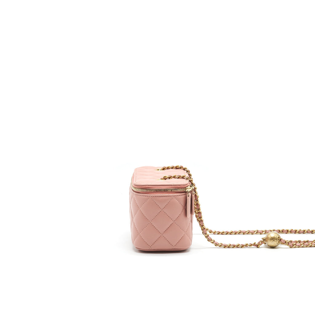 chanel-21b-dark-pink-pearl-crush-rectangular-vanity