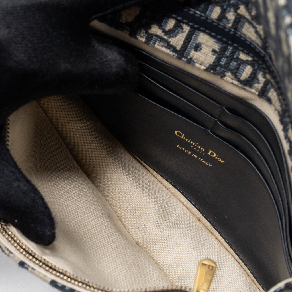 dior-saddle-flap-bag-blue-dior-oblique-embroidery-ghw