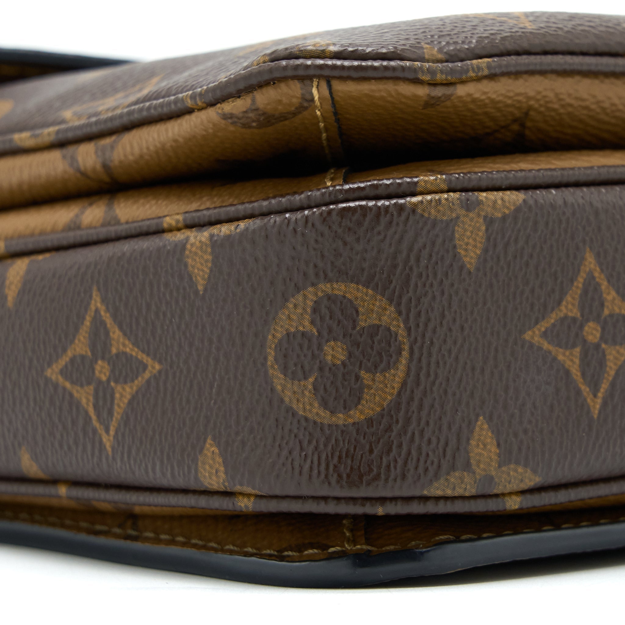 louis-vuitton-pochette-metis-monogram-reverse-canvas-ghw-3