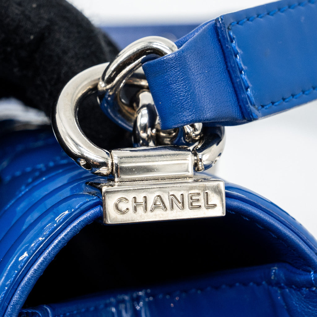 chanel-medium-boy-bag-patent-dark-blue-shw
