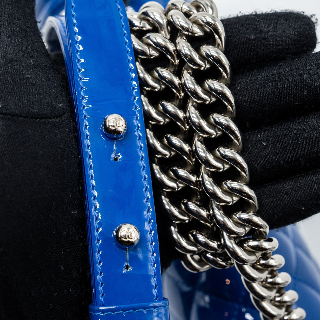 chanel-medium-boy-bag-patent-dark-blue-shw
