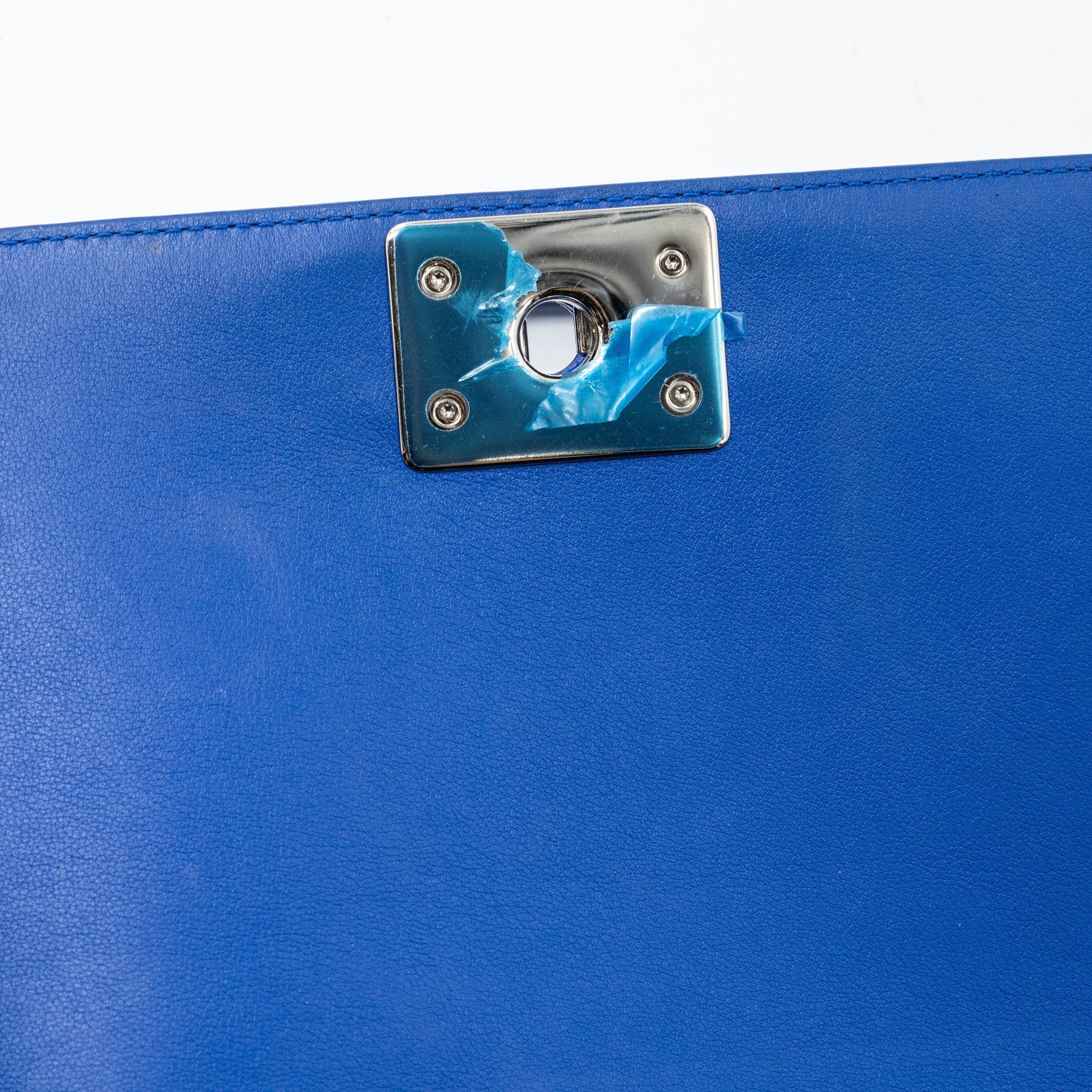 chanel-medium-boy-bag-patent-dark-blue-shw