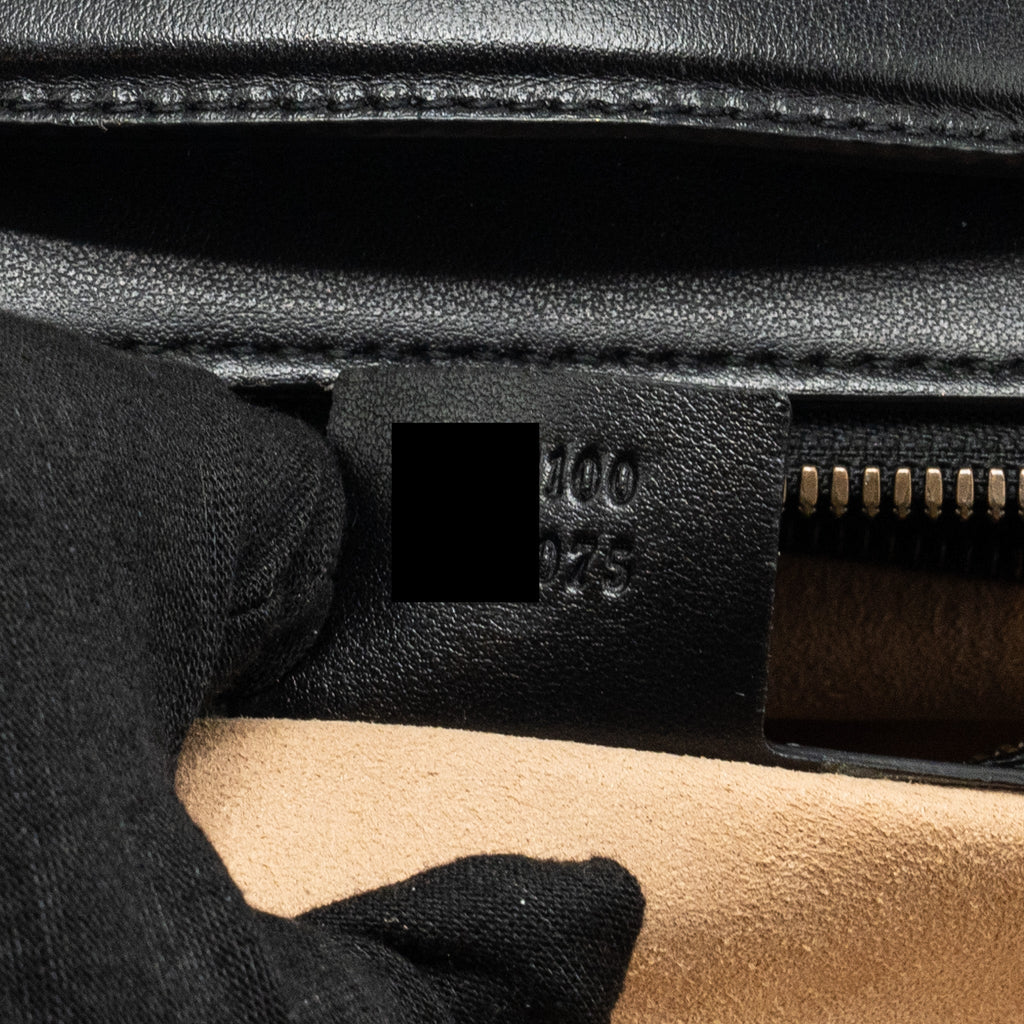 gucci-gg-marmont-zip-around-top-handle-camera-bag-calfskin-black-ghw