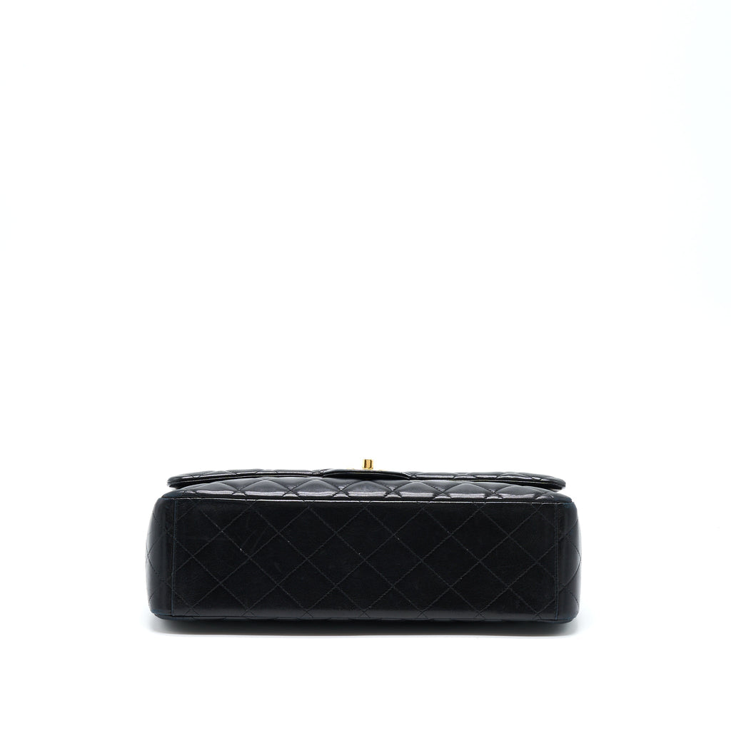 chanel-maxi-classic-flap-bag-lambskin-black-ghw