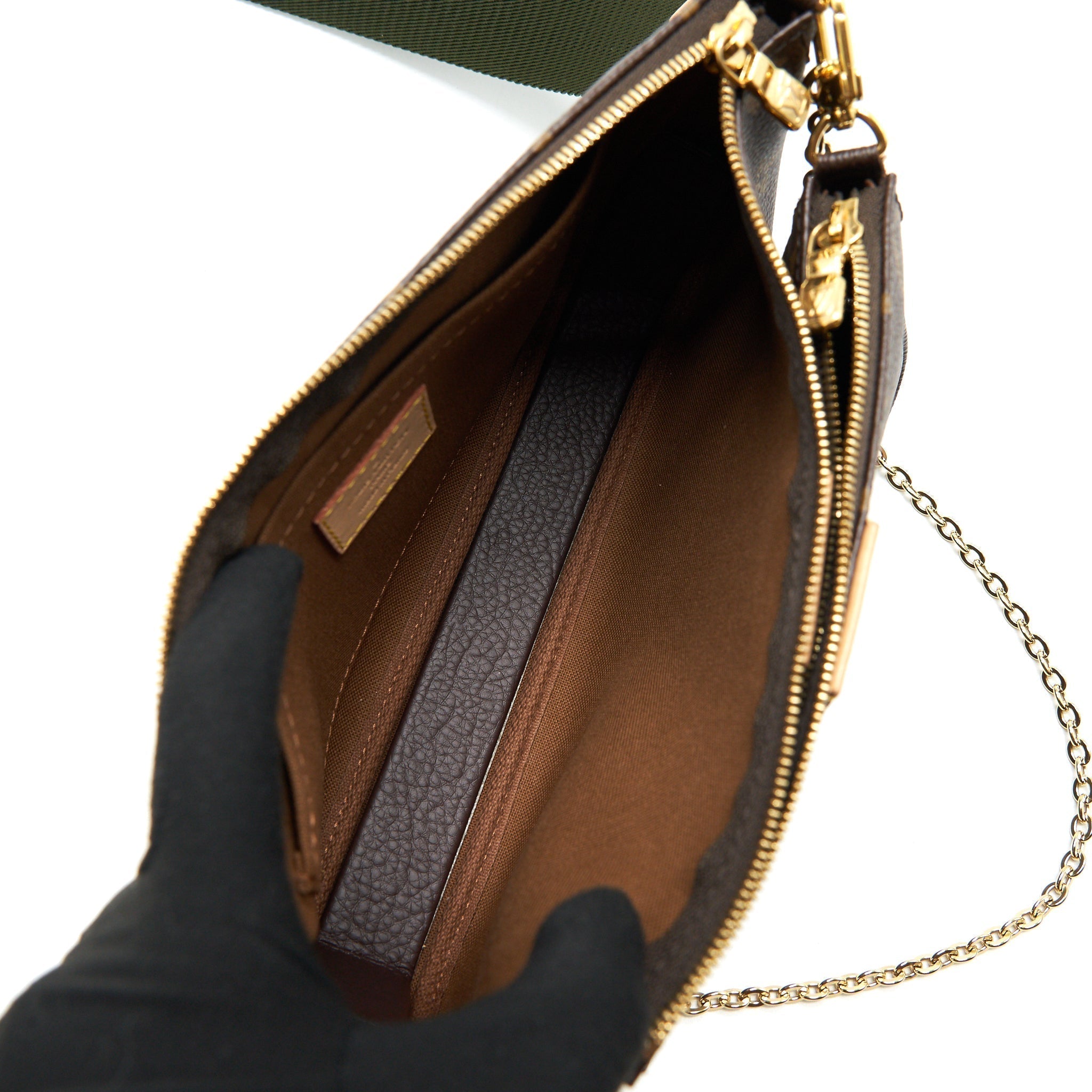 louis-vuitton-multi-pochette-with-khaki-strap