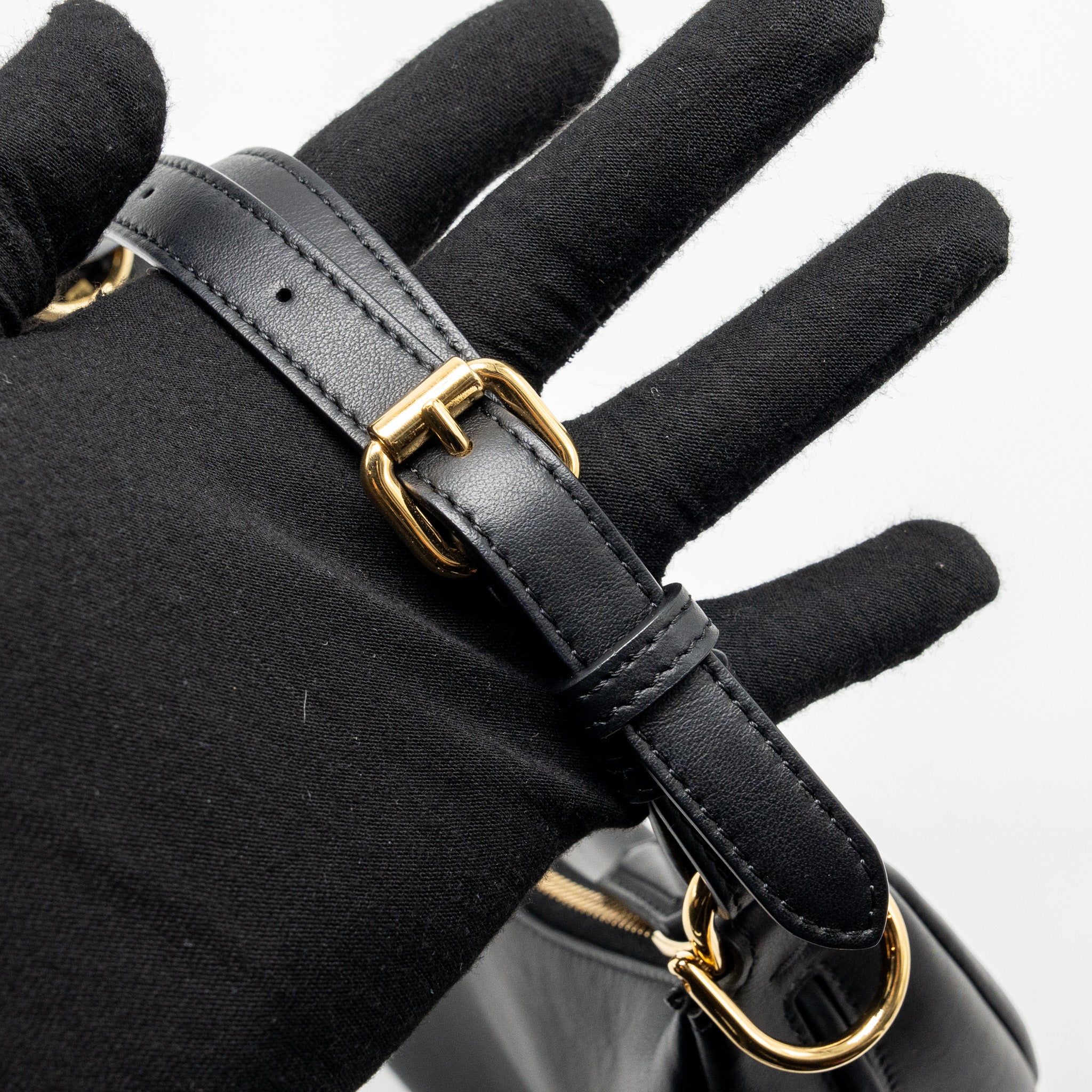 fendi-small-fendigraphy-bag-calfskin-black-ghw