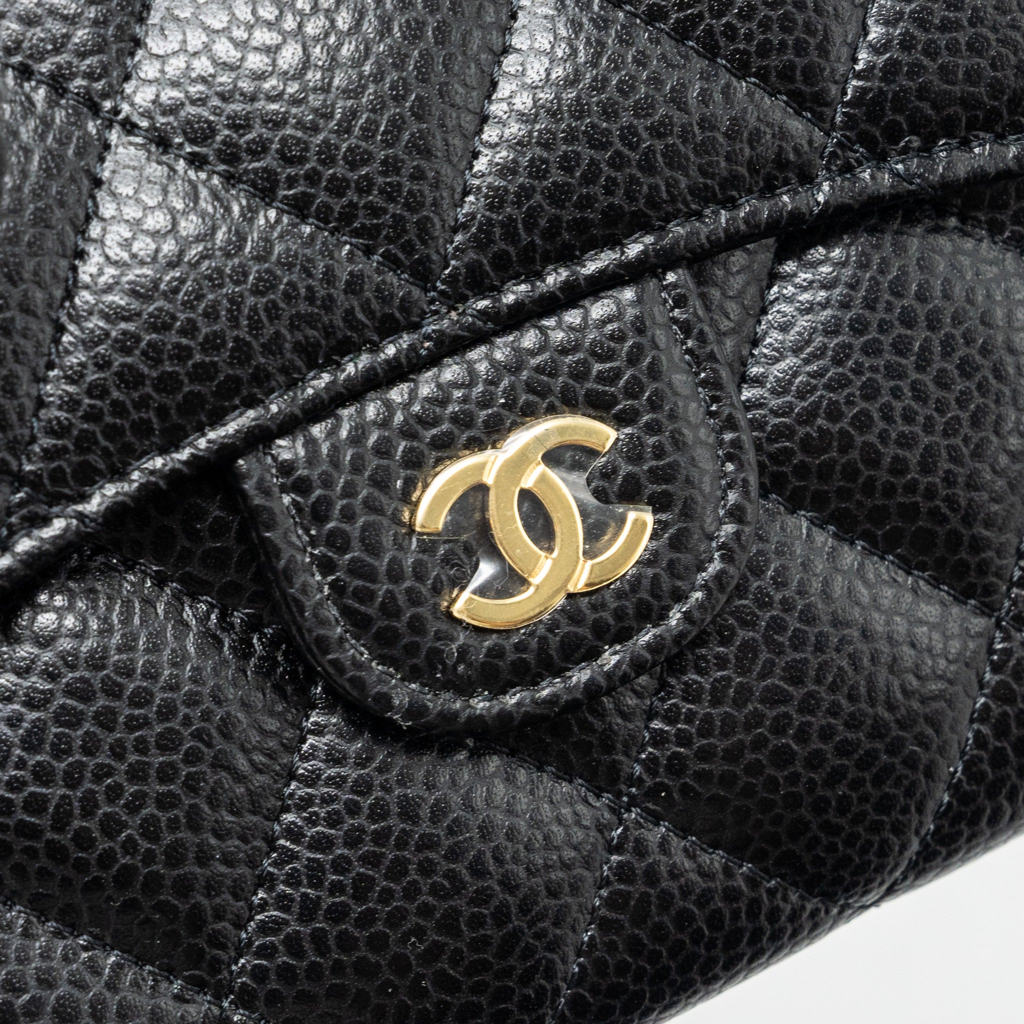 chanel-classic-compact-wallet-caviar-black-ghw-microchip-2