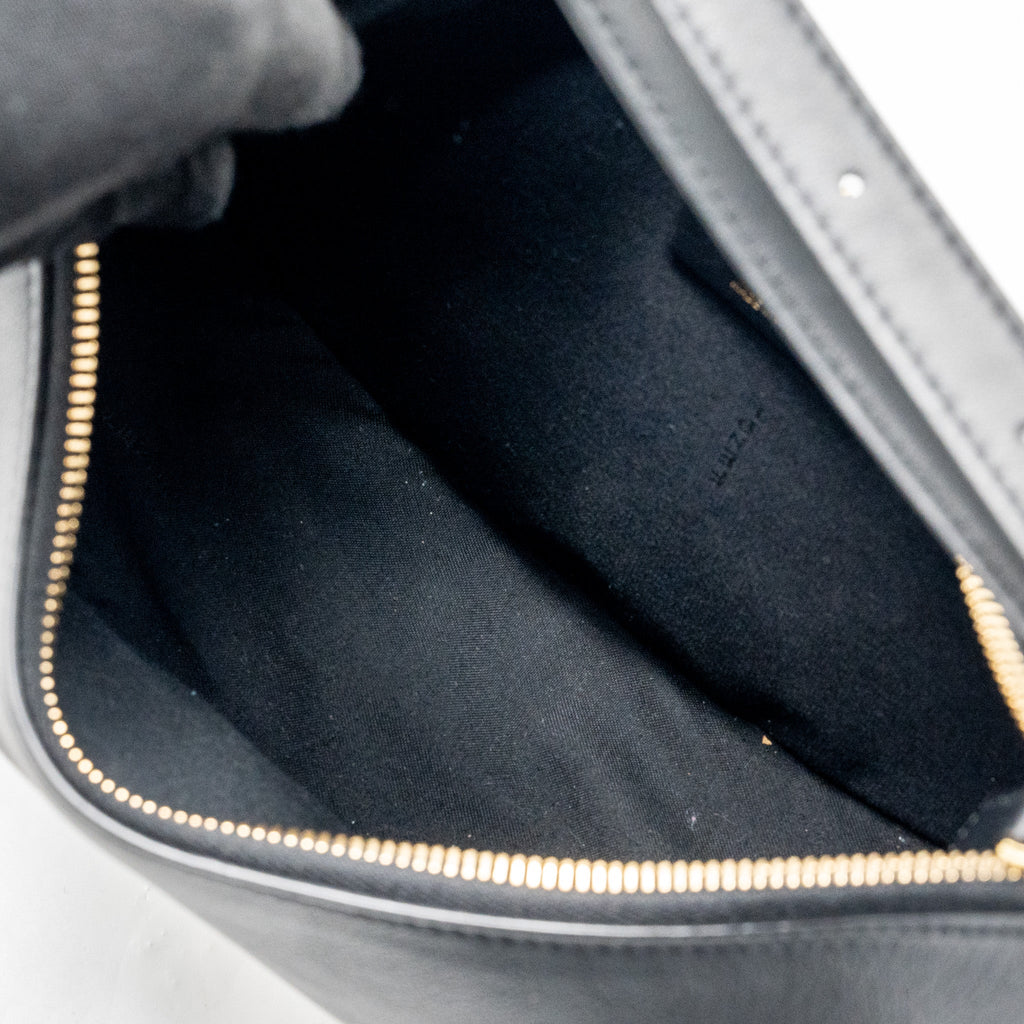 fendi-small-fendigraphy-bag-calfskin-black-ghw