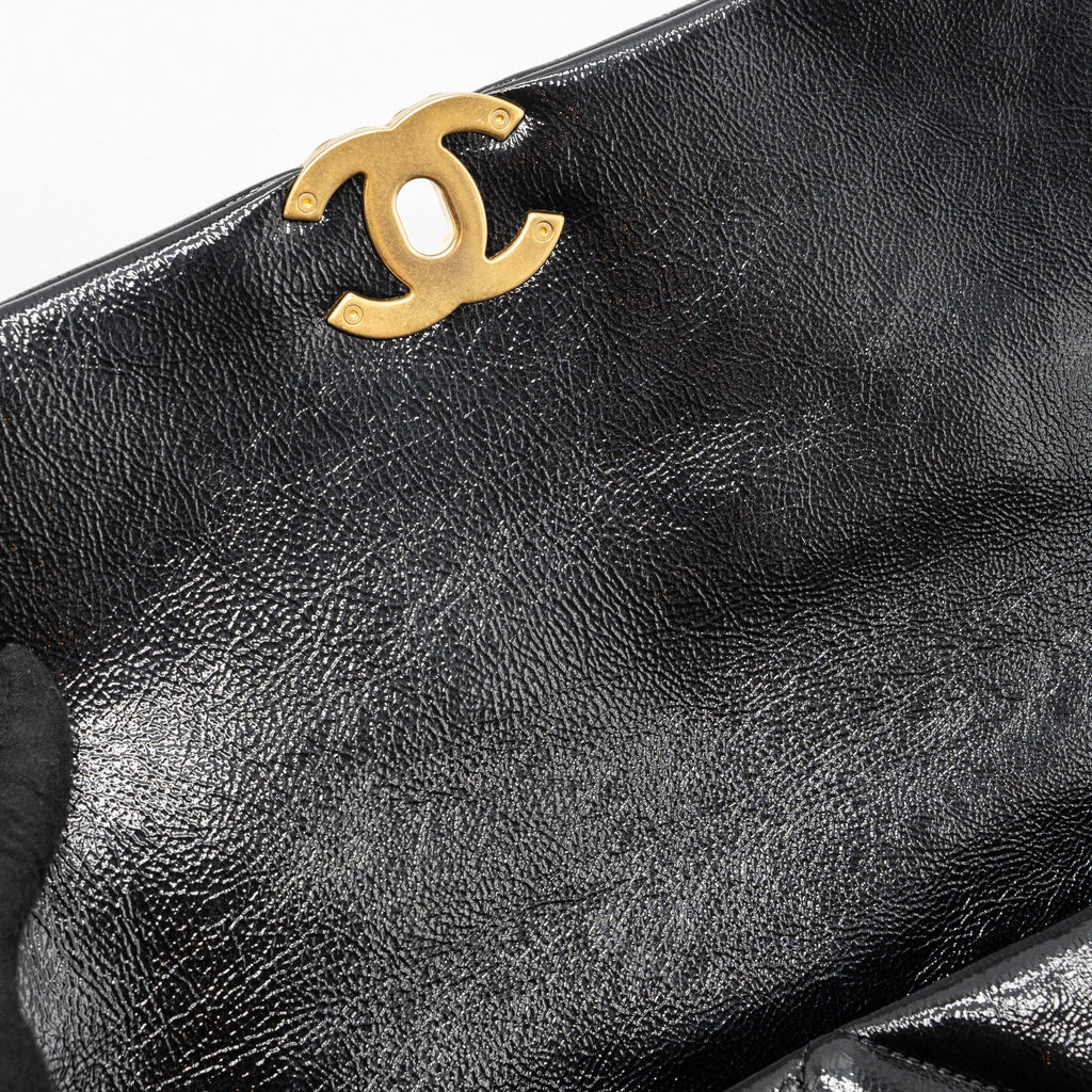 chanel-medium-19-bag-shiny-calfskin-black-multicolor-hardware