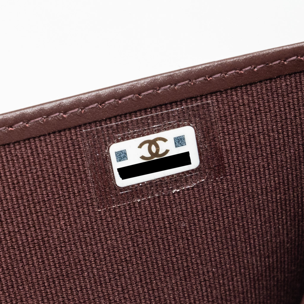 chanel-classic-compact-wallet-caviar-black-ghw-microchip-2