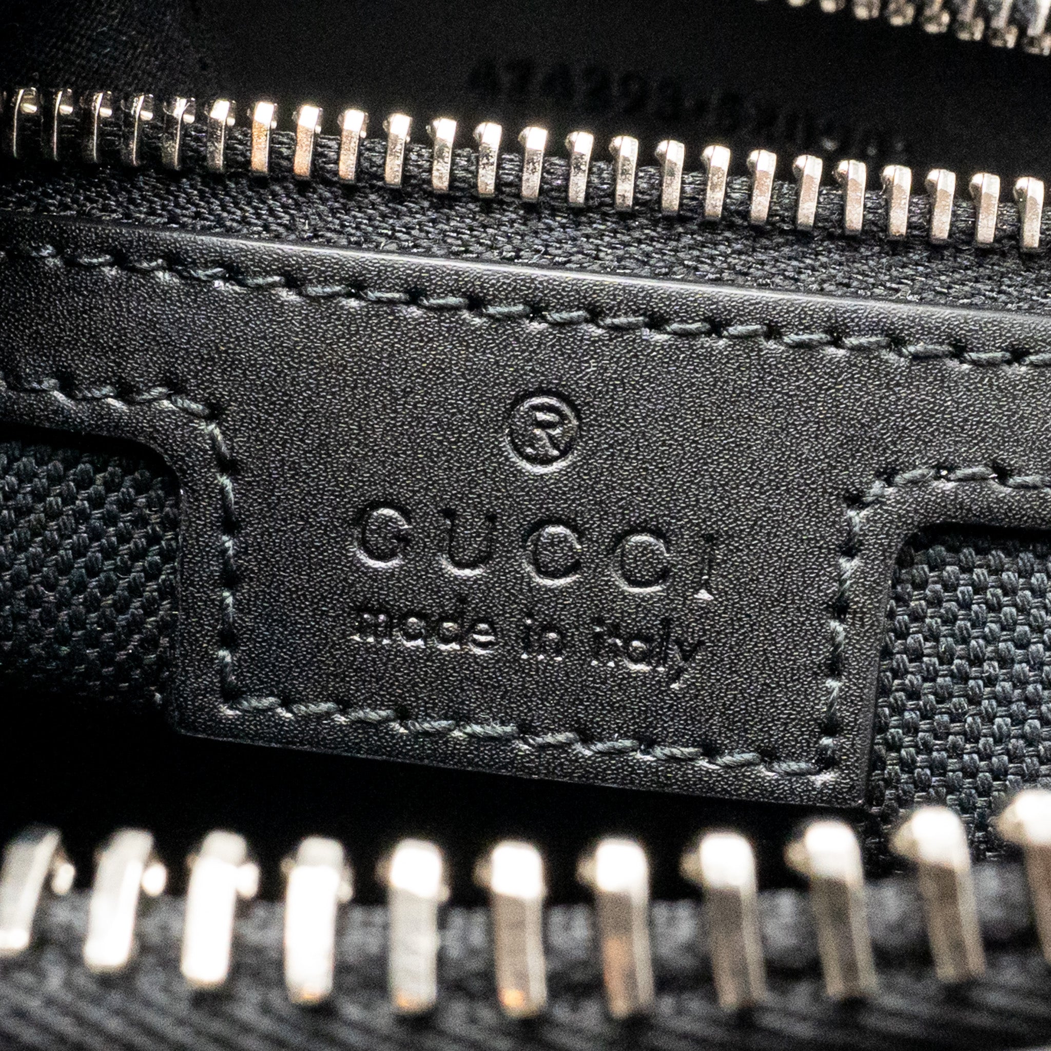 gucci-belt-waist-bag-gg-supreme-canvas-black-multicolour-shw
