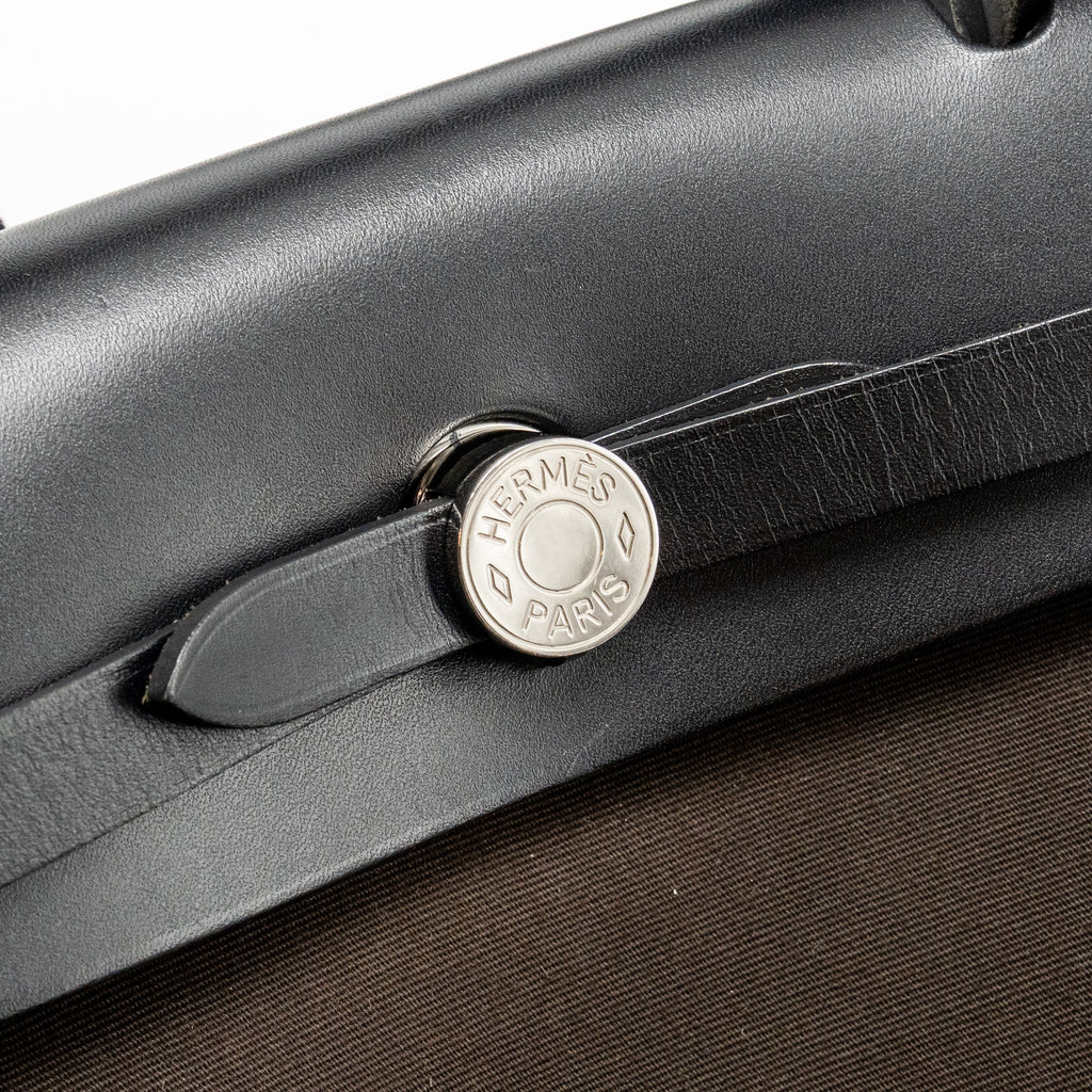 hermes-herbag-31-zip-bag-canvas-hunter-leather-ebene-noir-shw-stamp-d