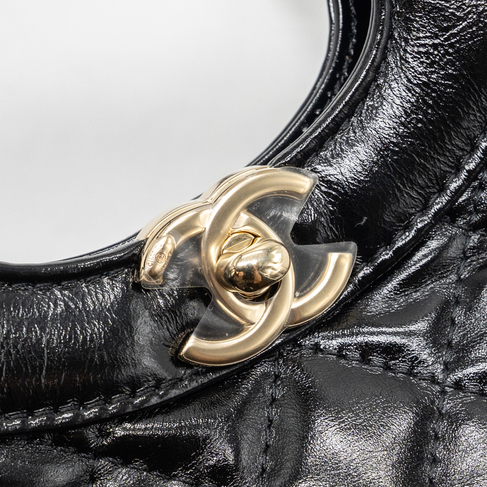 chanel-24c-mini-31-bag-shiny-calfskin-black-lghw-microchip