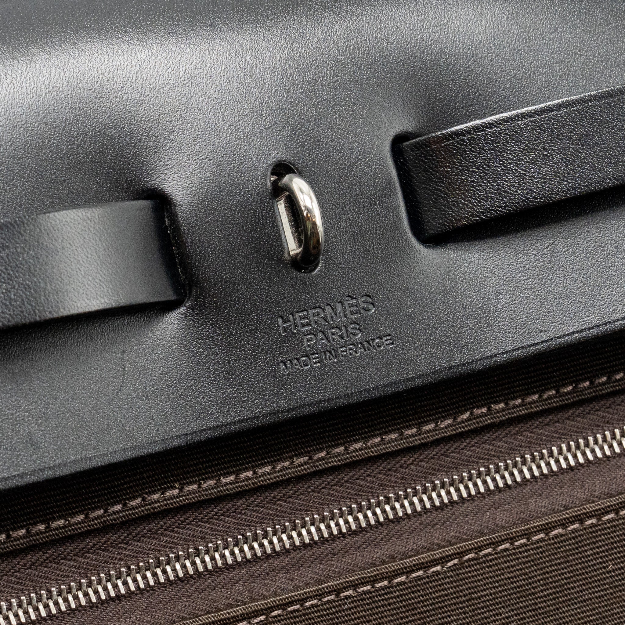 hermes-herbag-31-zip-bag-canvas-hunter-leather-ebene-noir-shw-stamp-d