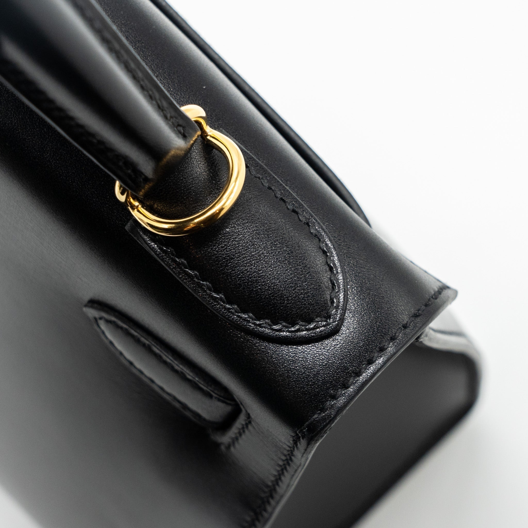 copy-of-hermes-kelly-28-box-calfskin-black-ghw-stamp-y