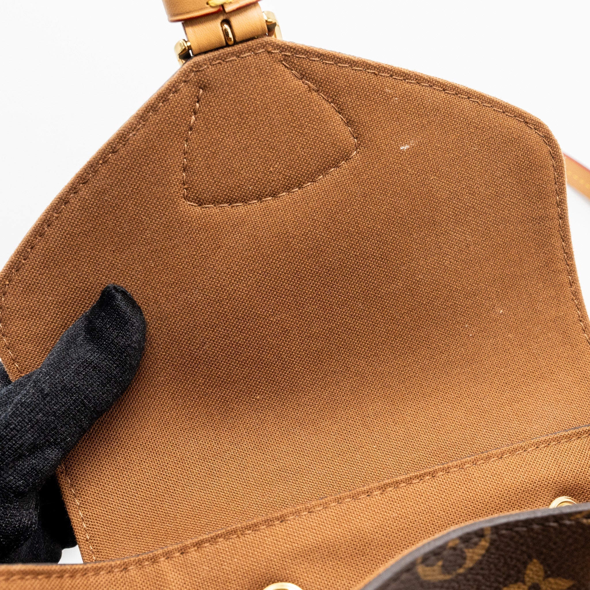 louis-vuitton-montsouris-pm-backpack-monogram-canvas-leather-ghw-new-version-1