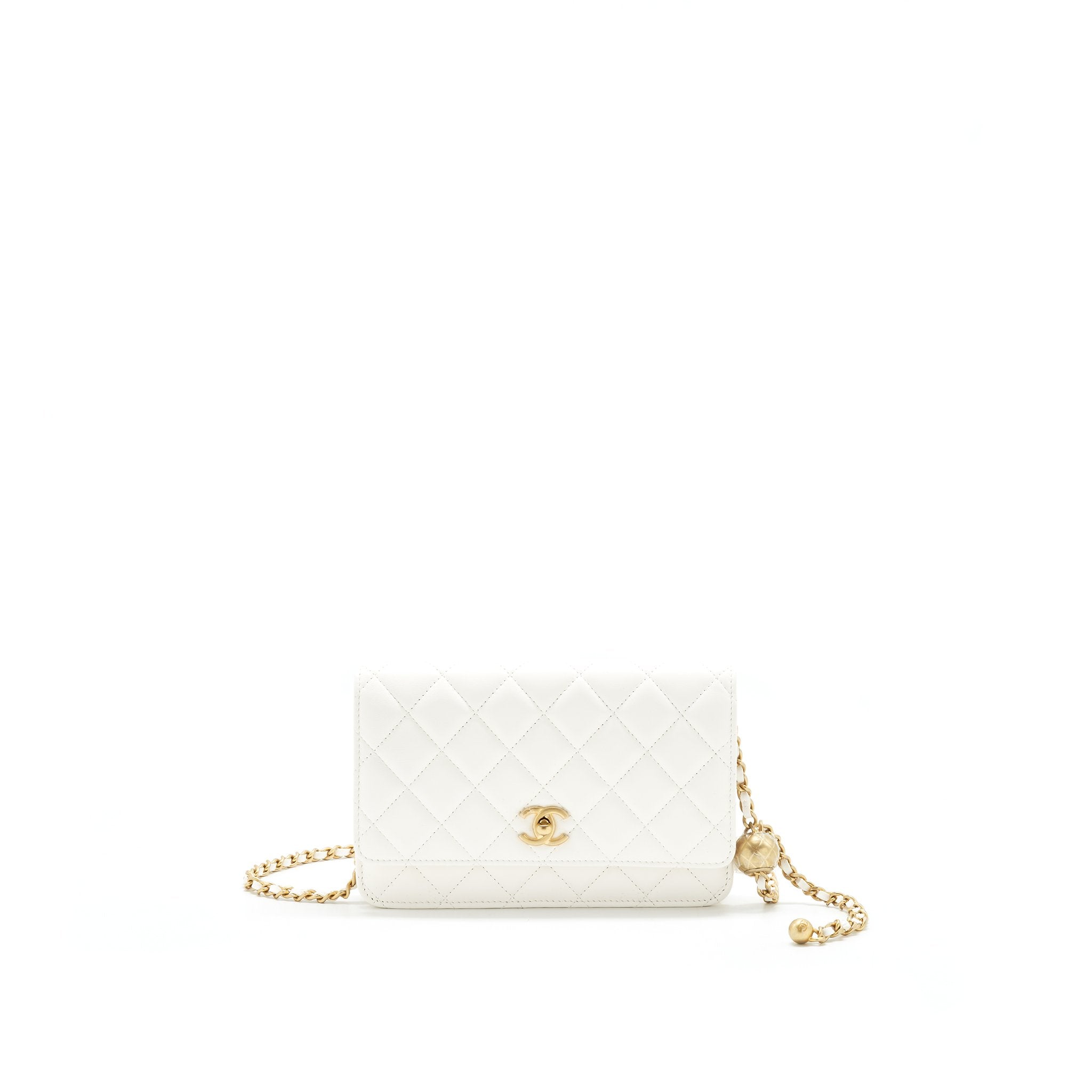 chanel-pearl-crush-wallet-on-chain-white-ghw-1