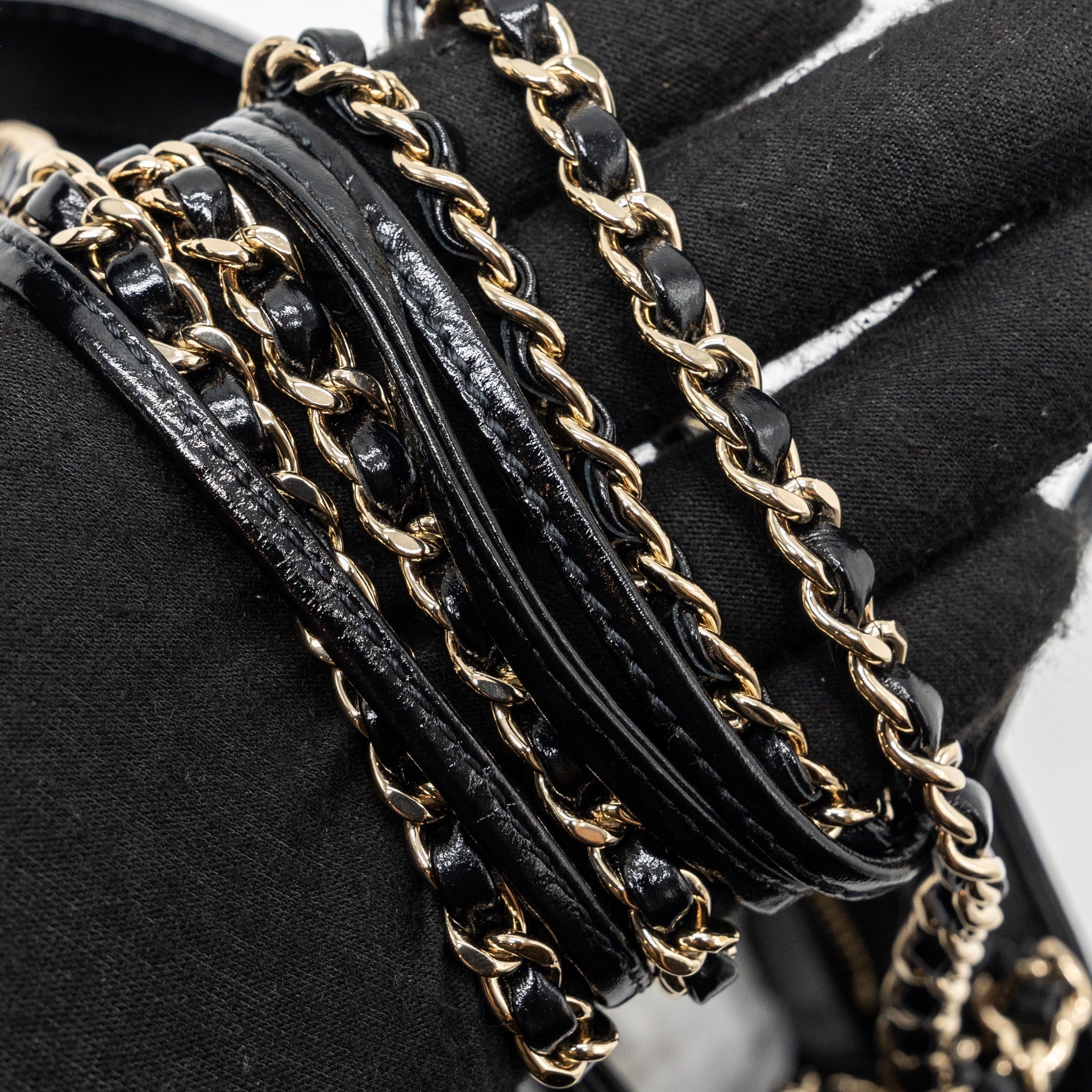 chanel-24c-mini-31-bag-shiny-calfskin-black-lghw-microchip