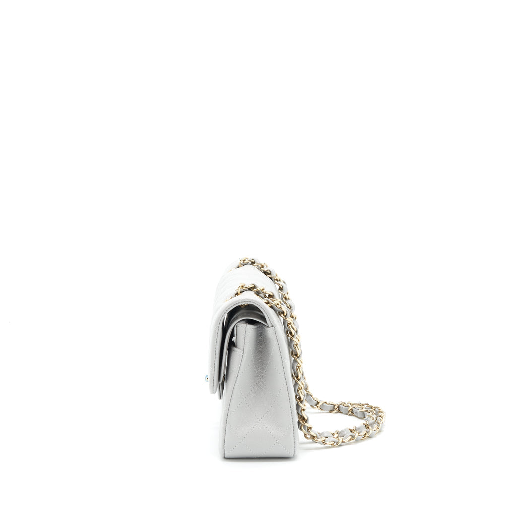 chanel-21a-small-classic-double-flap-bag-caviar-nc634-light-grey-lghw