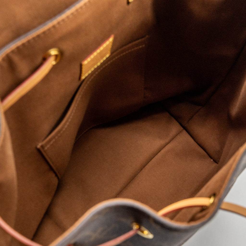 louis-vuitton-montsouris-pm-backpack-monogram-canvas-leather-ghw-new-version-1