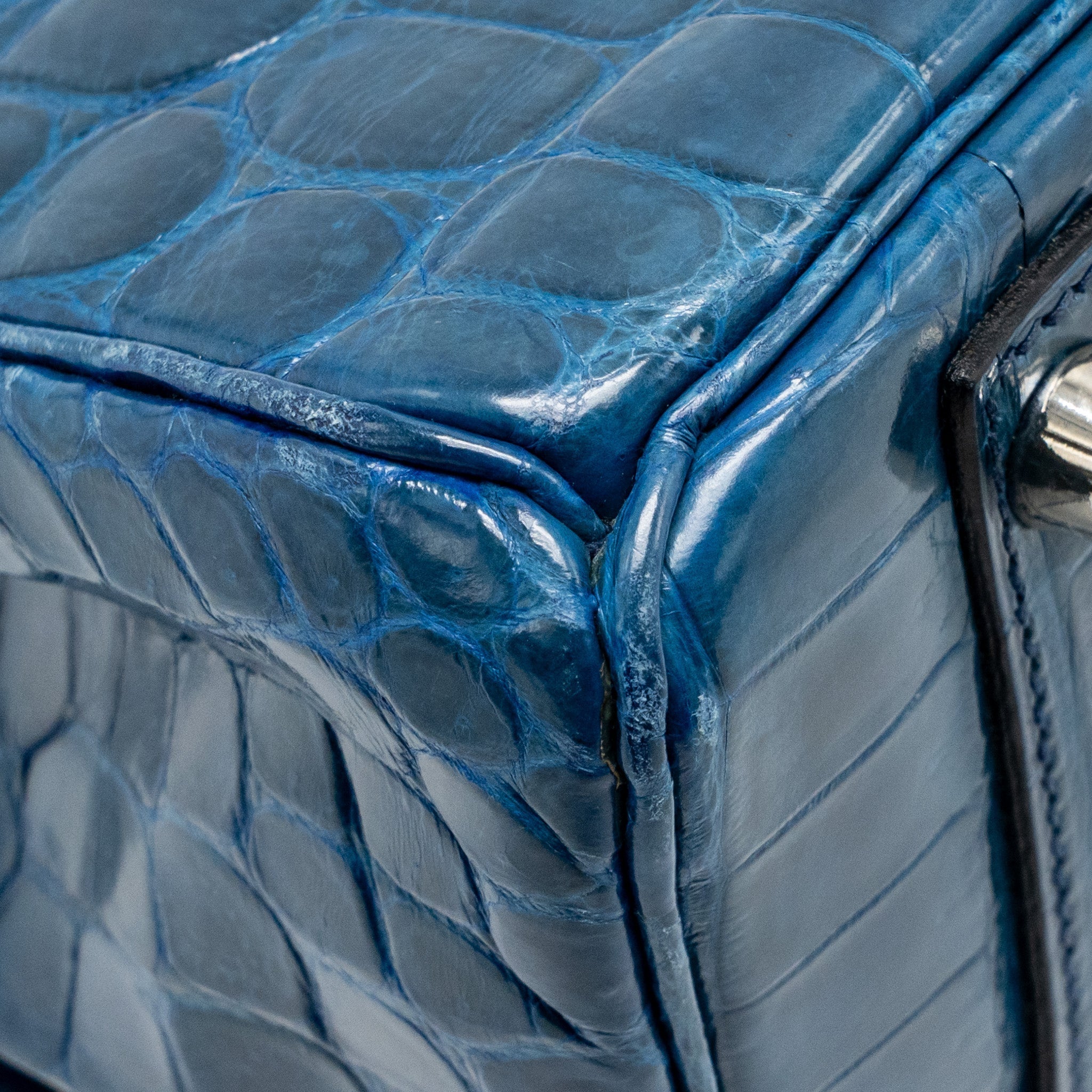 hermes-birkin-30-shiny-crocodile-niloticus-colvert-shw-stamp-square-l-copy-1