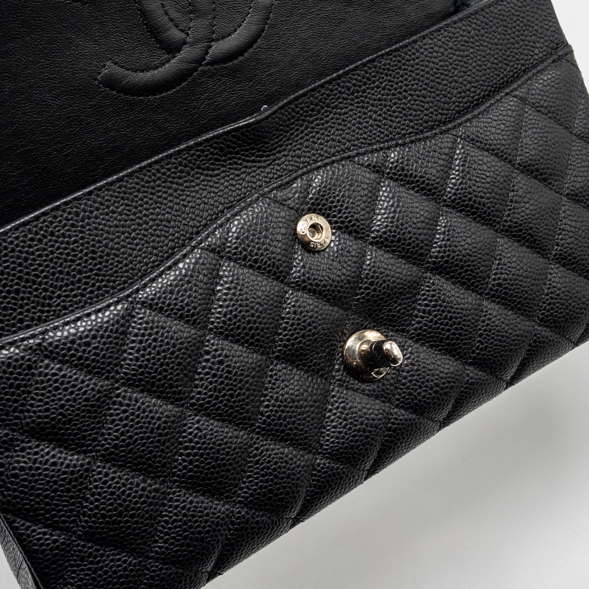 chanel-medium-classic-double-flap-bag-caviar-black-shw-8
