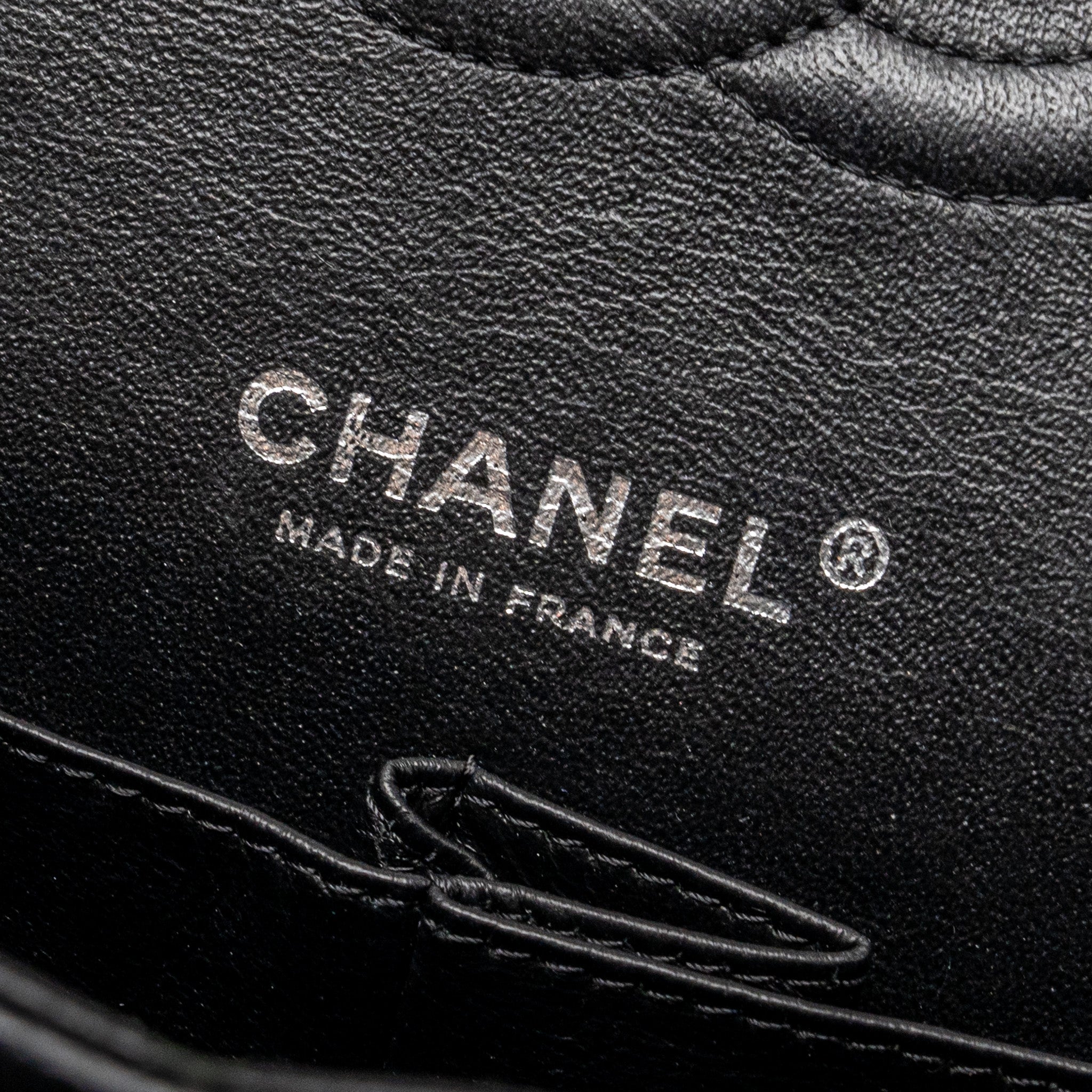 chanel-medium-classic-double-flap-bag-caviar-black-shw-8