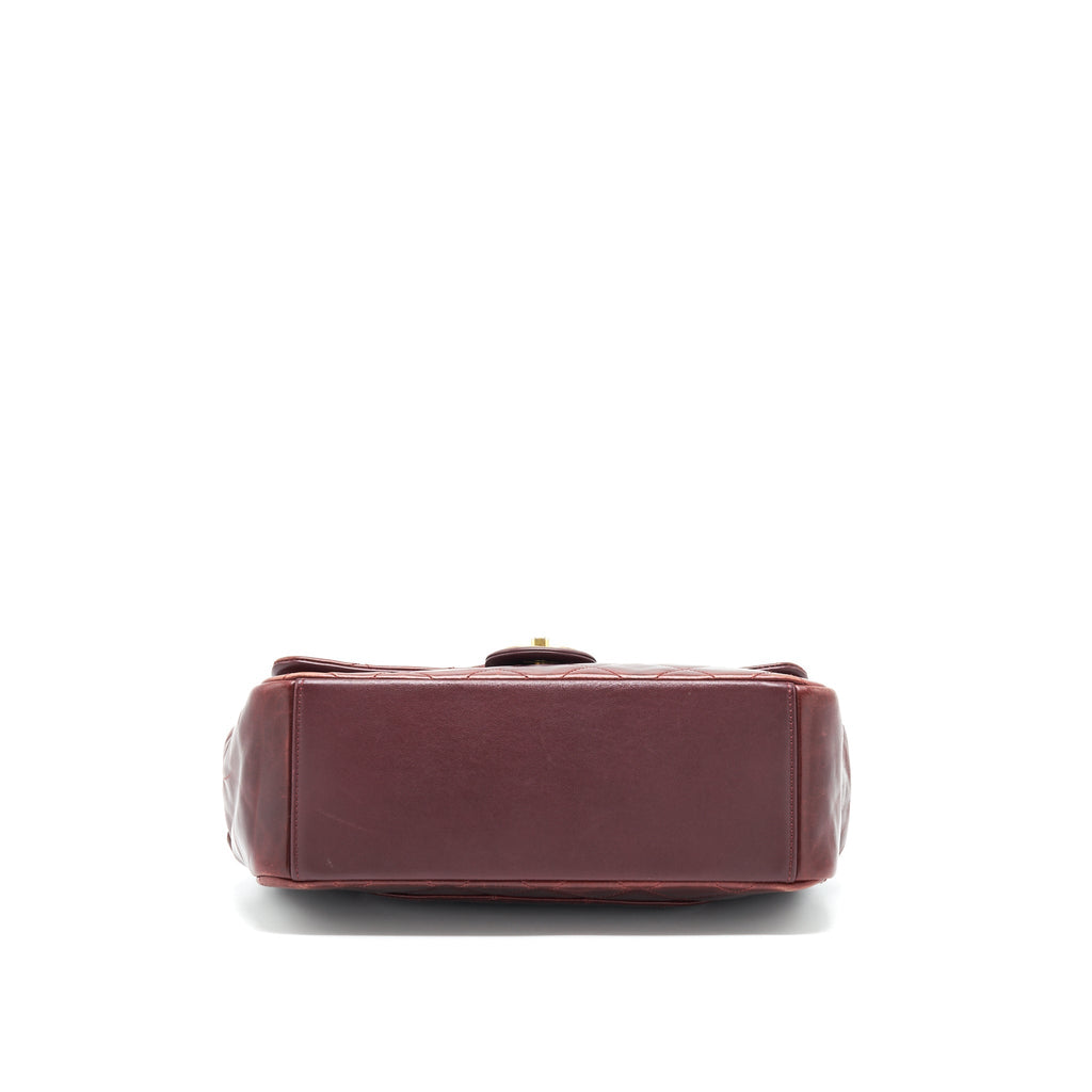 chanel-quilted-shoulder-flap-bag-red-ghw