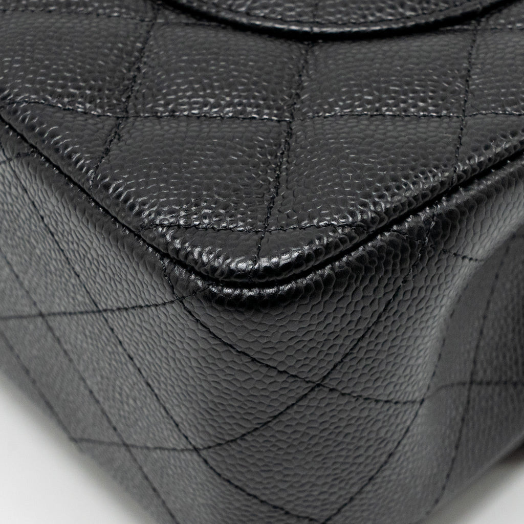 chanel-jumbo-classic-double-flap-bag-caviar-black-ghw-10
