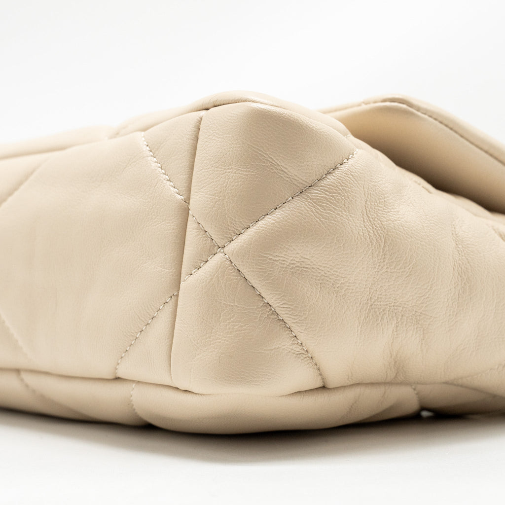 chanel-small-19-bag-calfskin-beige-multicolour-hardware