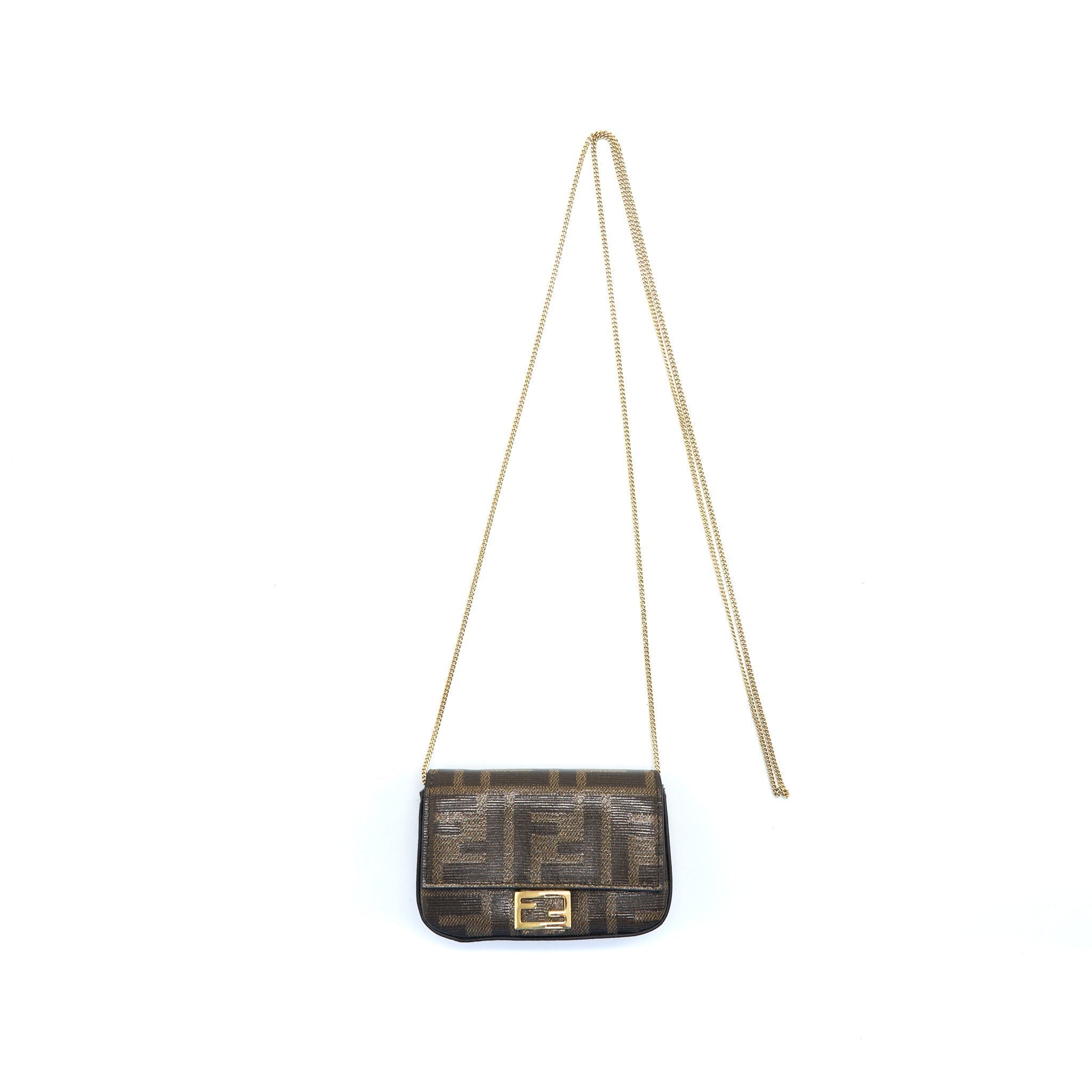fendi-mini-crossbody-pouche-with-chain