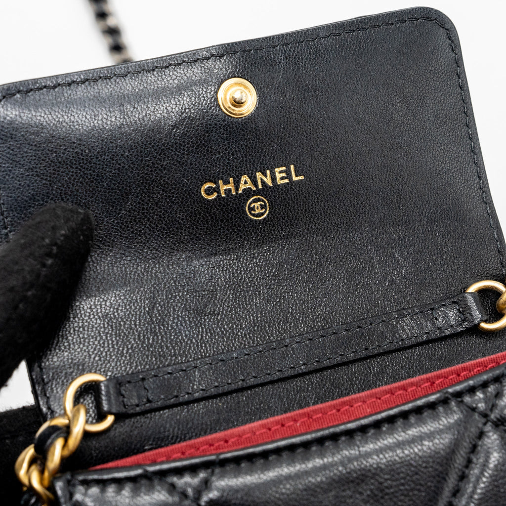 chanel-19-flap-card-holder-with-chain-lambskin-black-multicolor-hardware