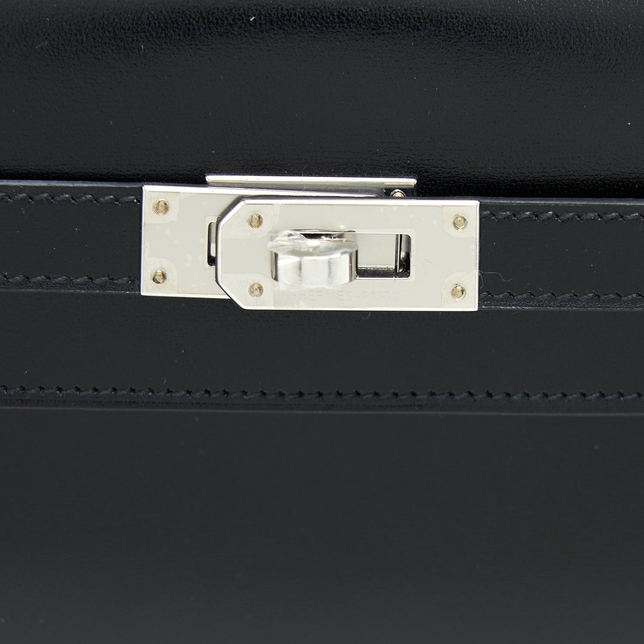 copy-of-hermes-mini-lindy-clemence-1z-jaune-poussin-shw-stamp-z