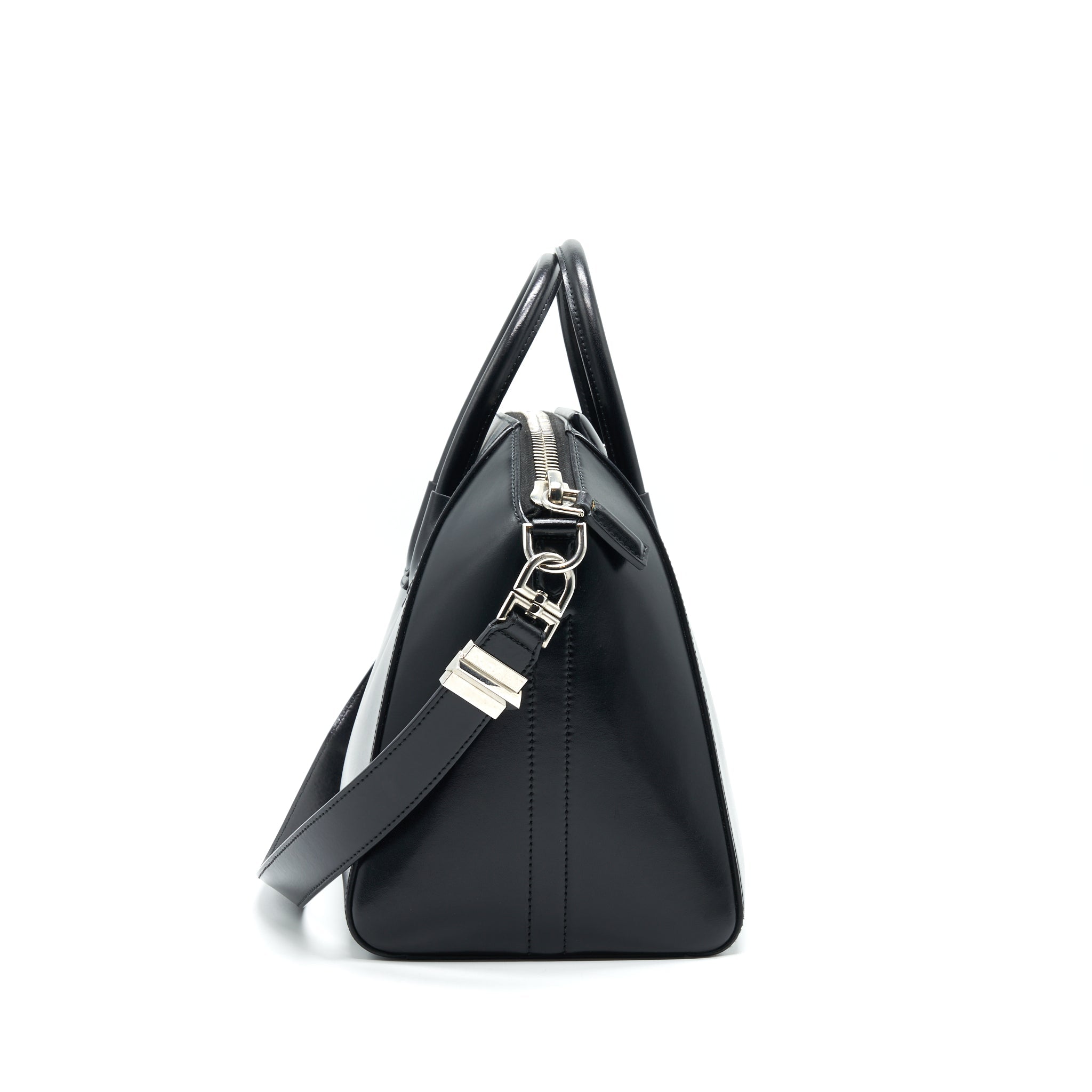 givenchy-medium-antigona-in-black