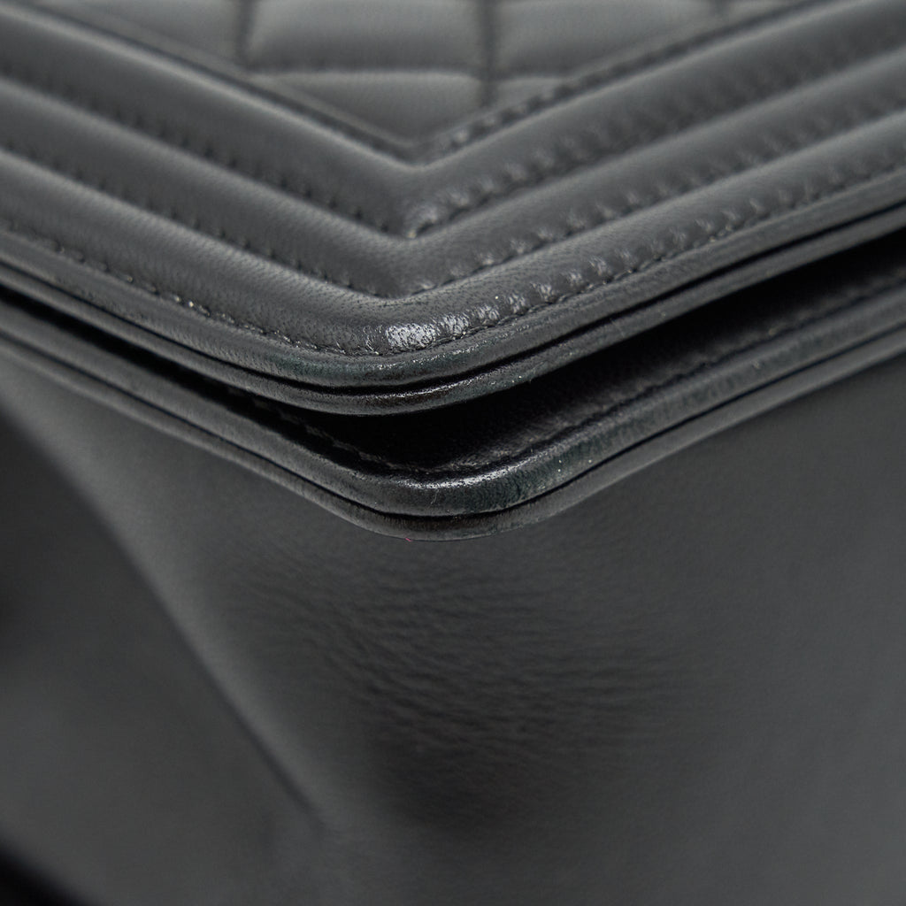 chanel-medium-boy-black-lambskin-ruthenium-hardware