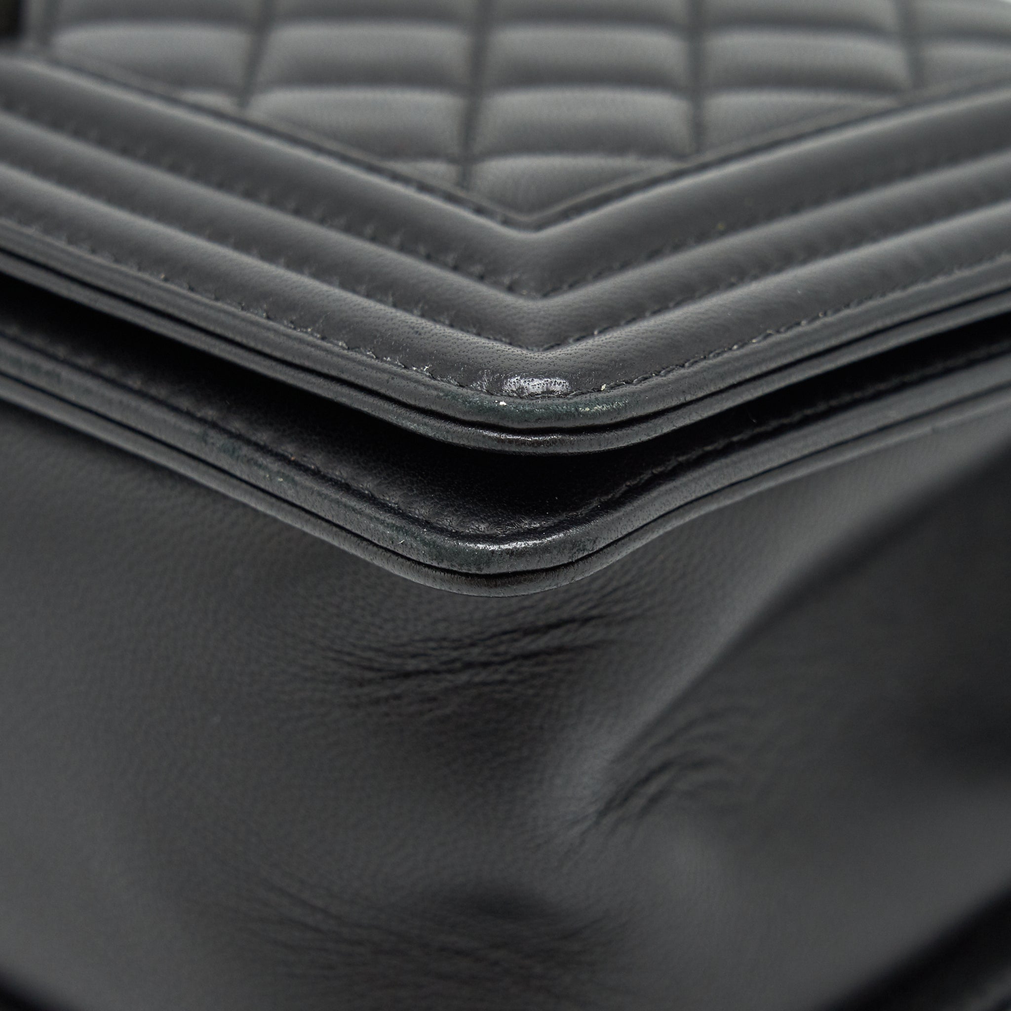 chanel-medium-boy-black-lambskin-ruthenium-hardware