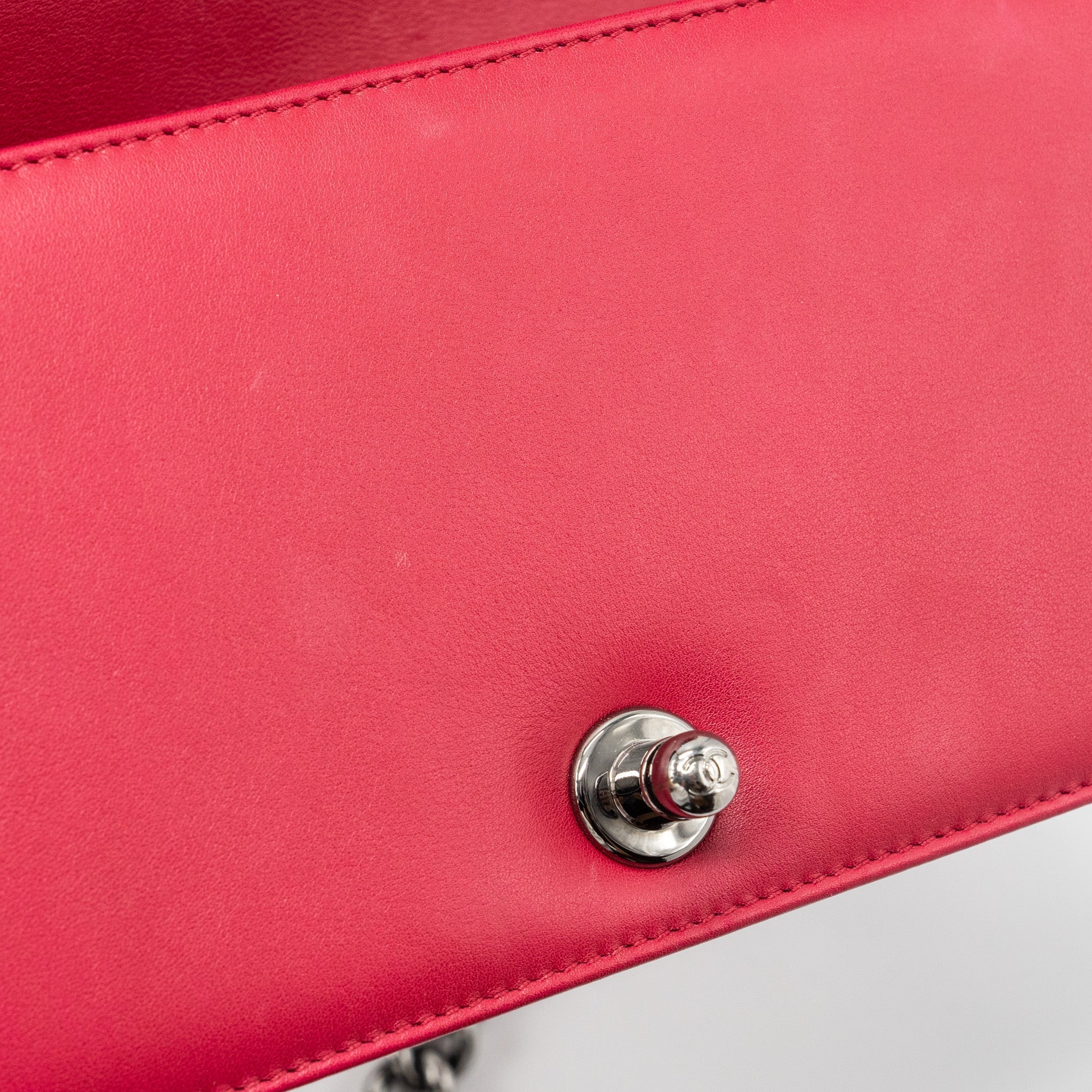 chanel-small-boy-bag-calfskin-red-shw