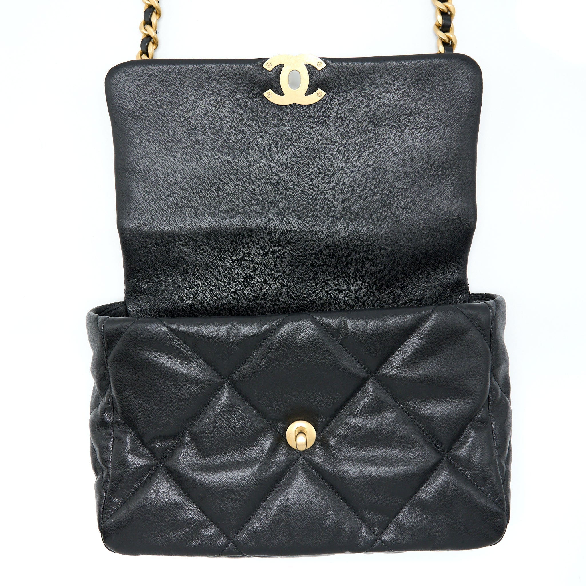 chanel-medium-19-bag-goatskin-black-with-multicolour-hardware