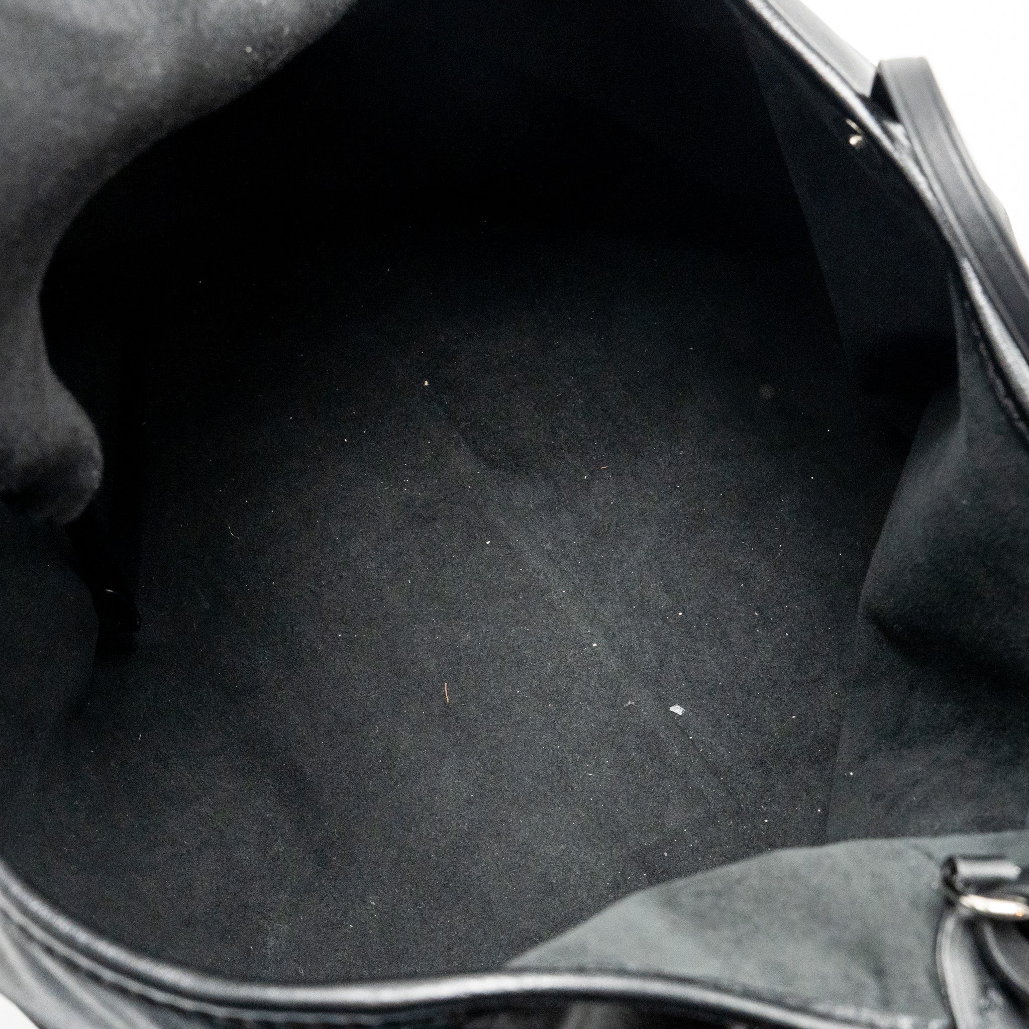 louis-vuitton-carryall-vibe-mm-lambskin-monogram-canvas-black-shw-copy