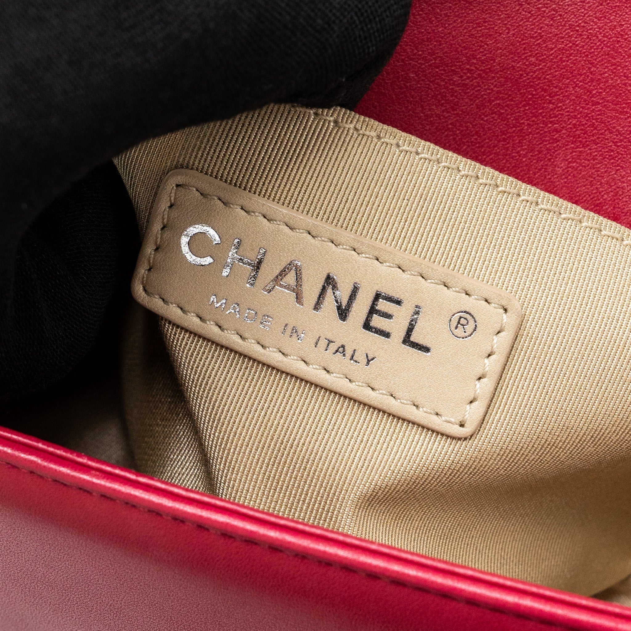 chanel-small-boy-bag-calfskin-red-shw