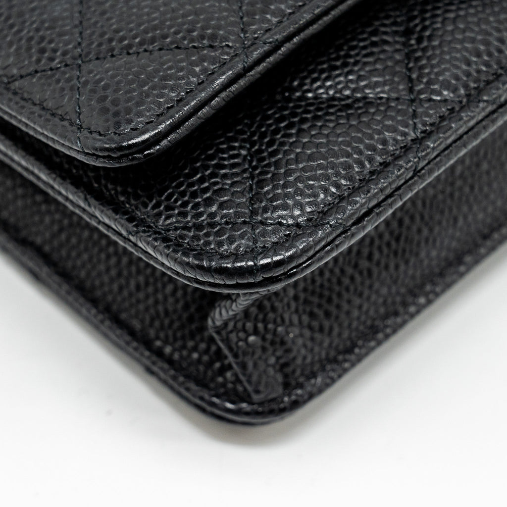 chanel-classic-wallet-on-chain-caviar-black-ghw-17