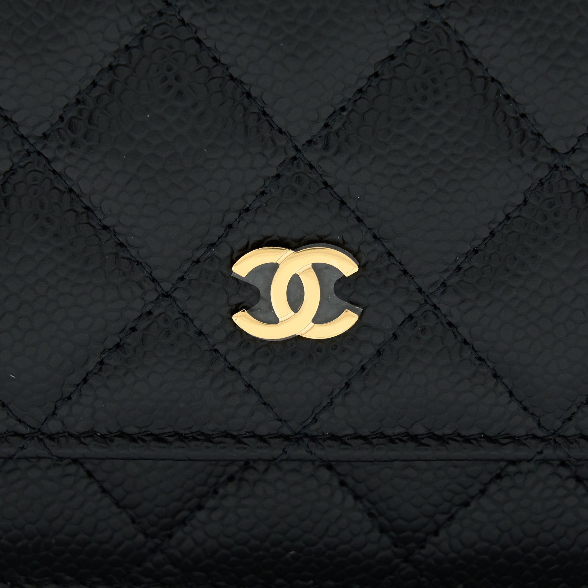 chanel-classic-wallet-on-chain-caviar-black-ghw-microchip-1