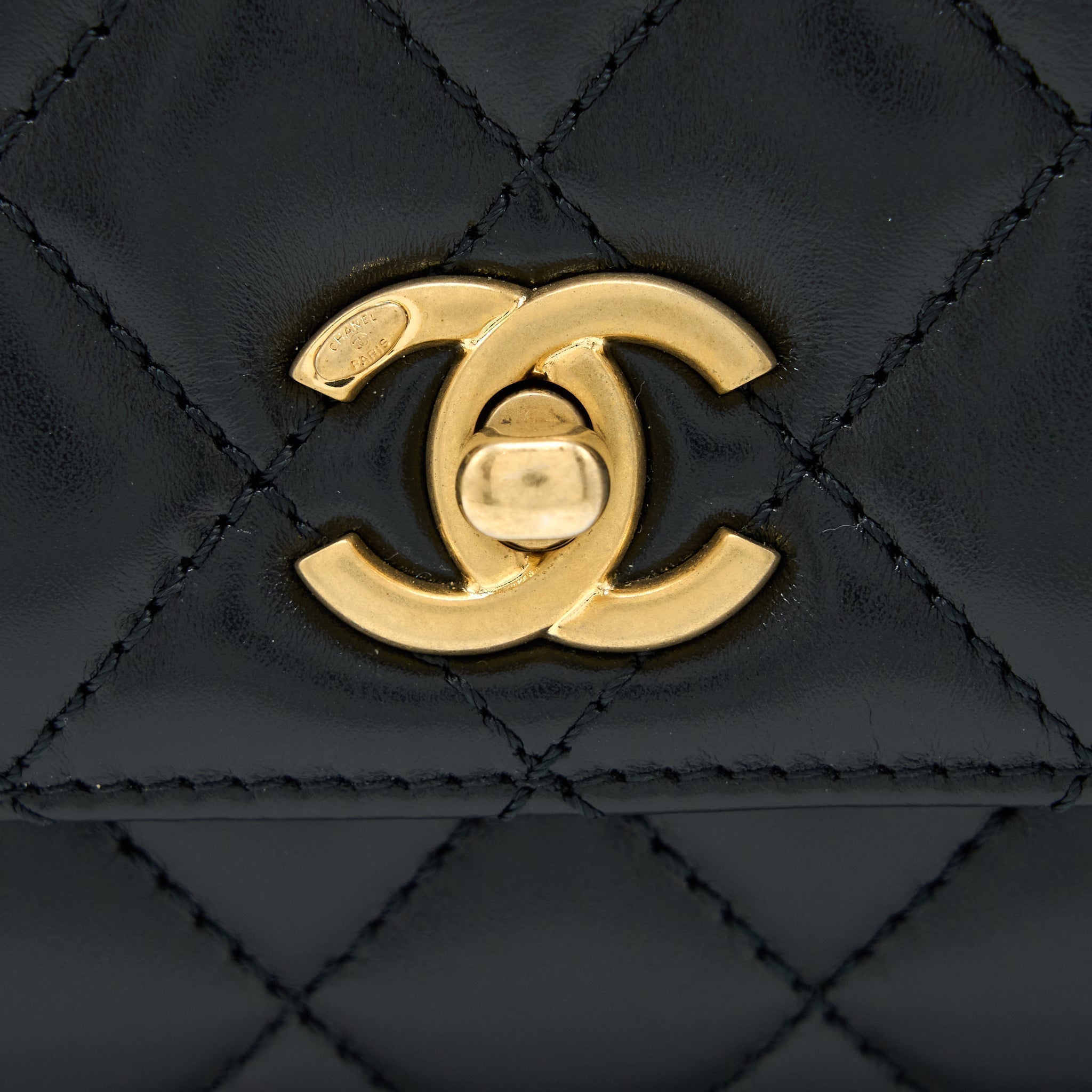 chanel-22a-mini-coco-handle-with-detailed-letter-handle-calfskin-black-ghw-microchip